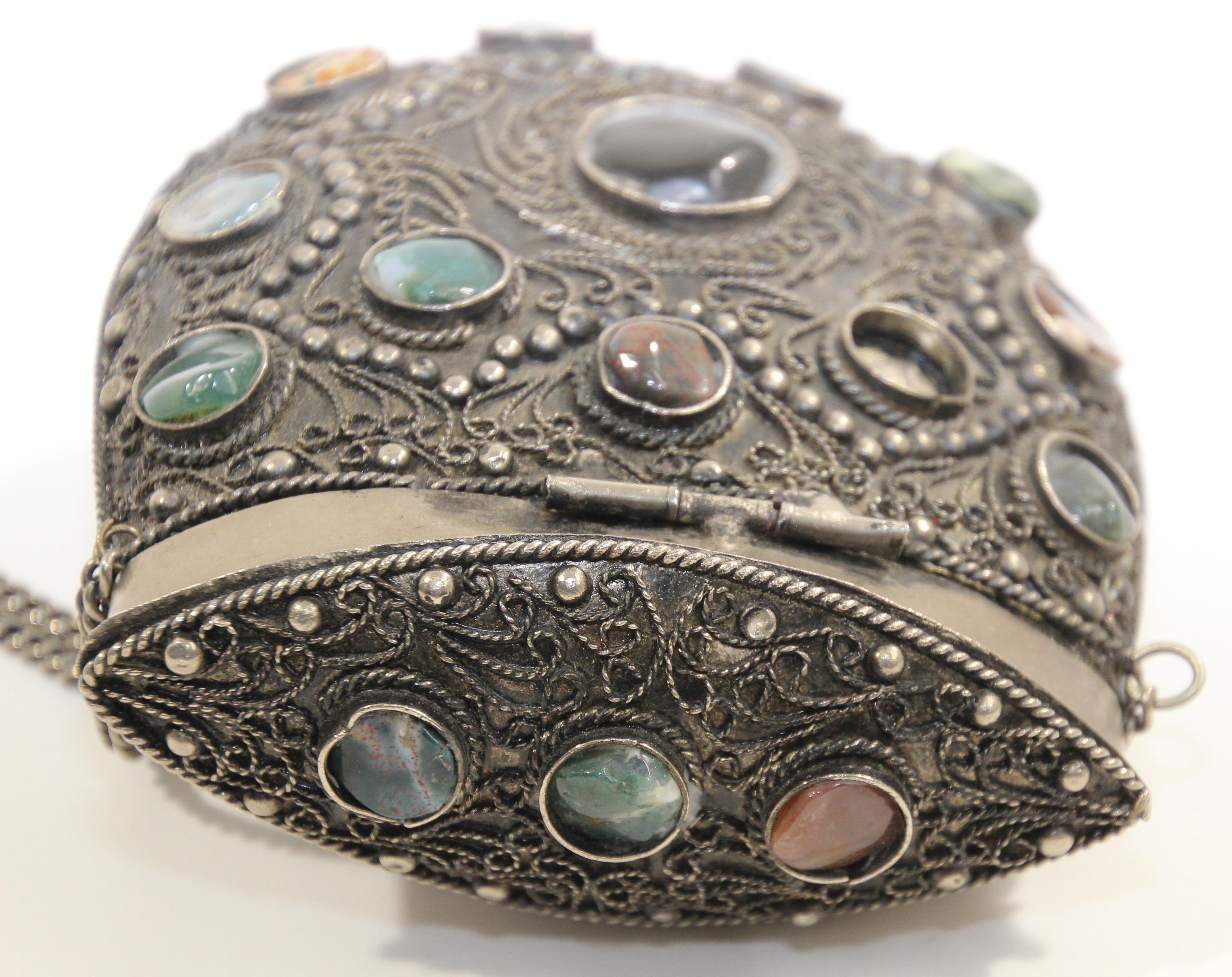 Indian Vintage Sajai Metal and Agate Scroll Box Coin Purse, Handmade in India For Sale