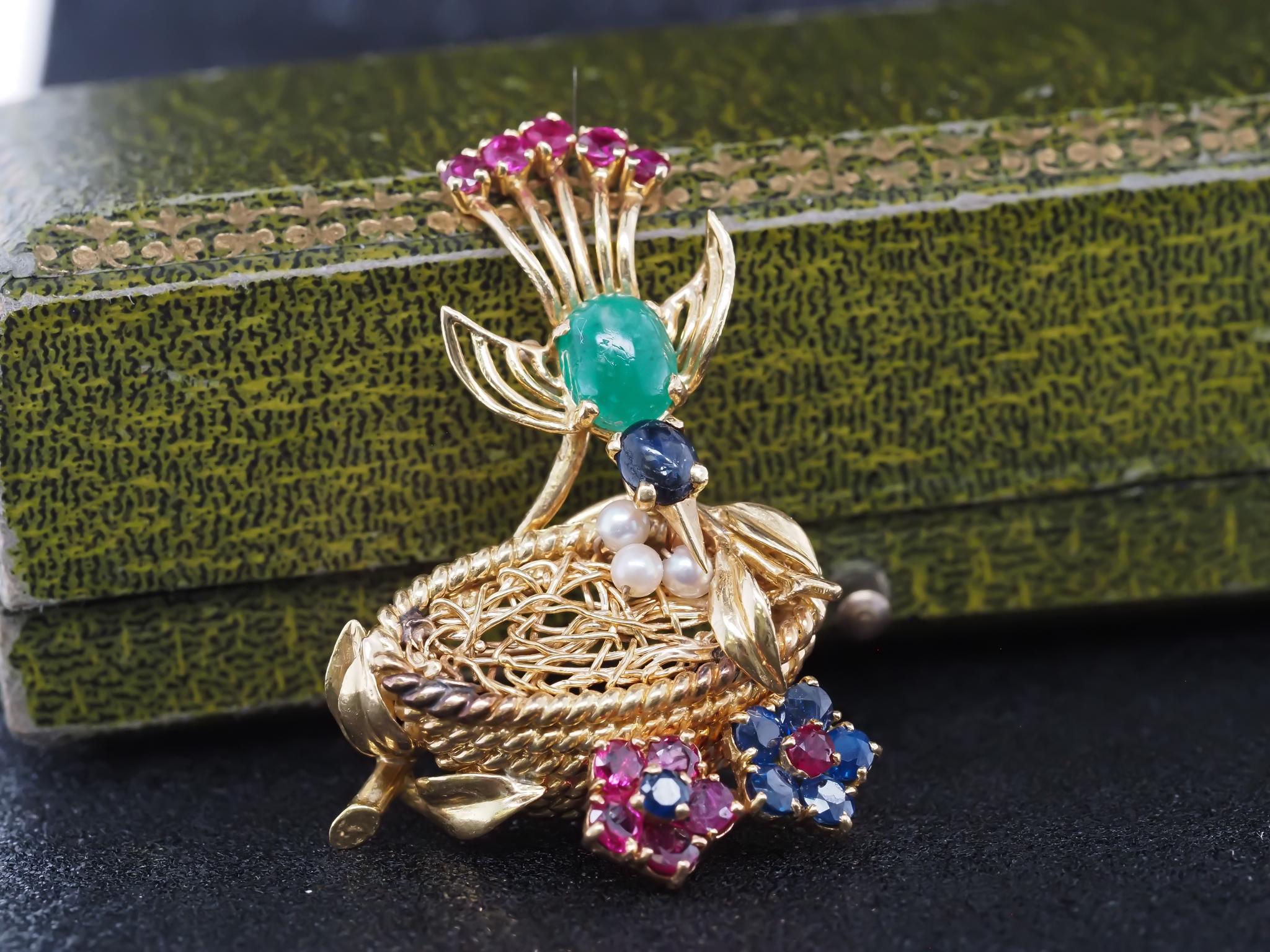 Vintage SAKS Fifth Avenue Emerald Ruby and Sapphire Bird in Nest Brooch For Sale 1