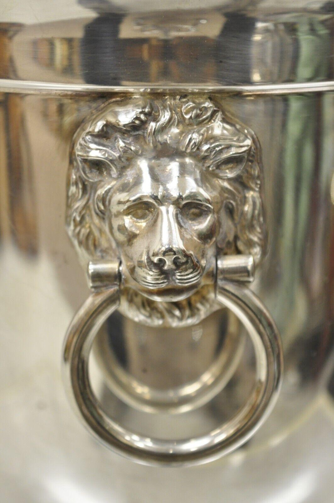 Vintage Saks Fifth Avenue Silver Plated Regency Lion Head Lidded Ice Bucket In Good Condition For Sale In Philadelphia, PA