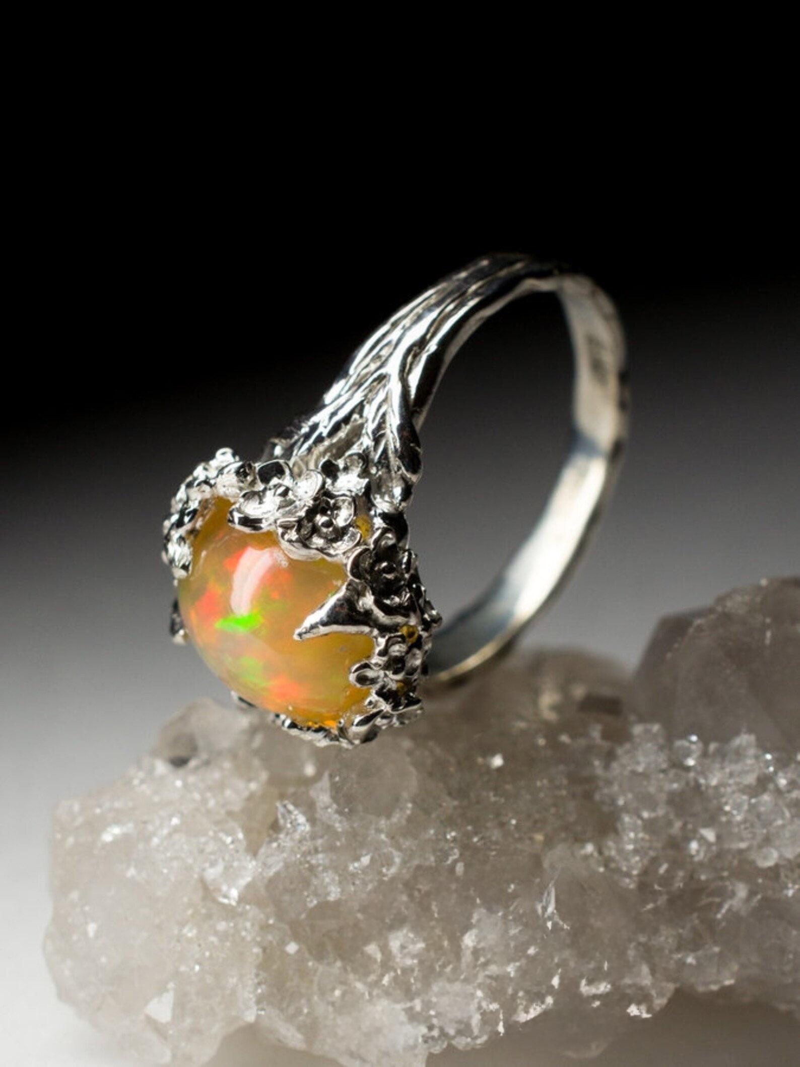 Vintage Sakura Opal Silver Ring Natural Yellow Rainbow Inspired Gemstone  For Sale 3