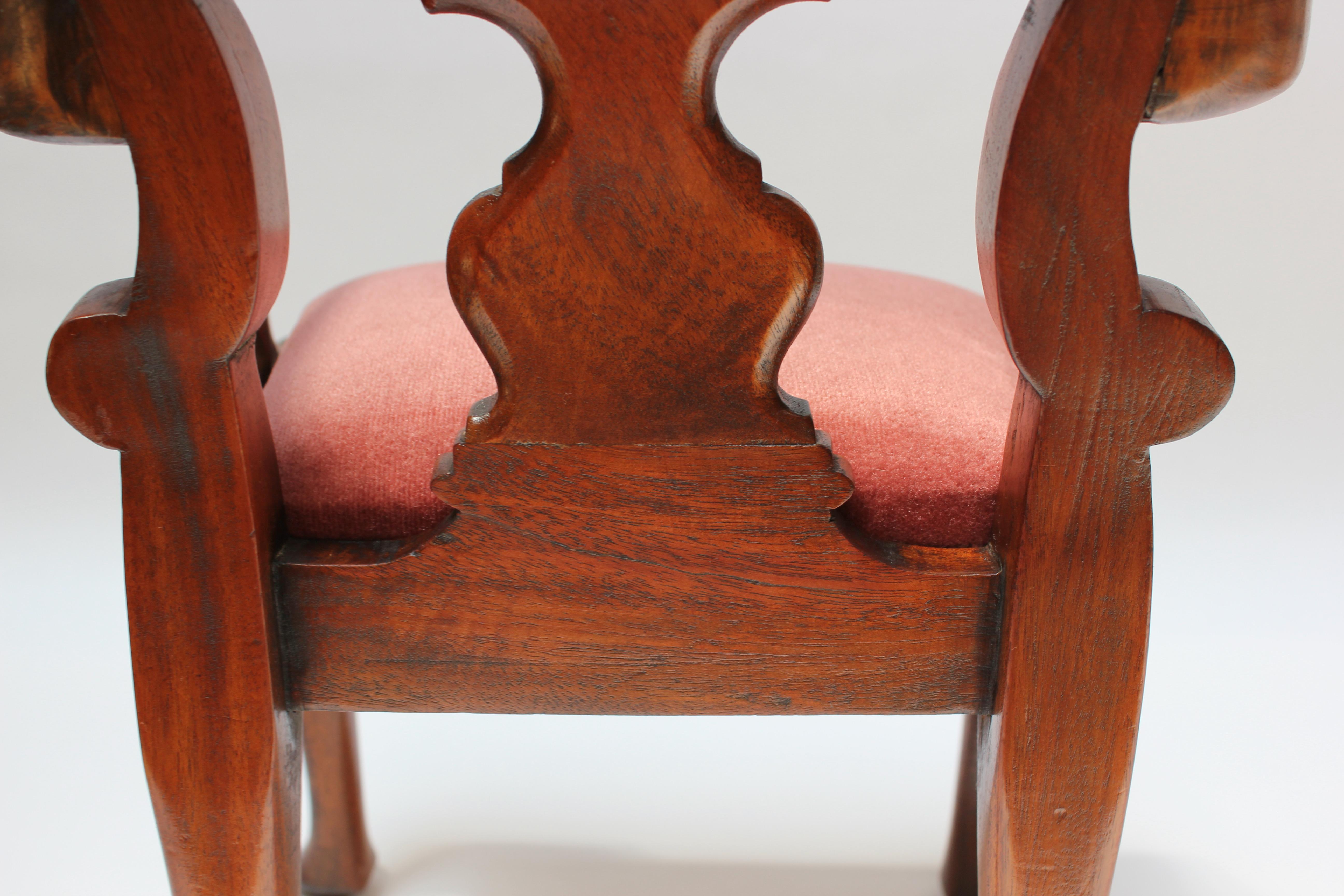 Vintage Salesman Sample / Miniature Queen Anne-Style English Arm Chair 5