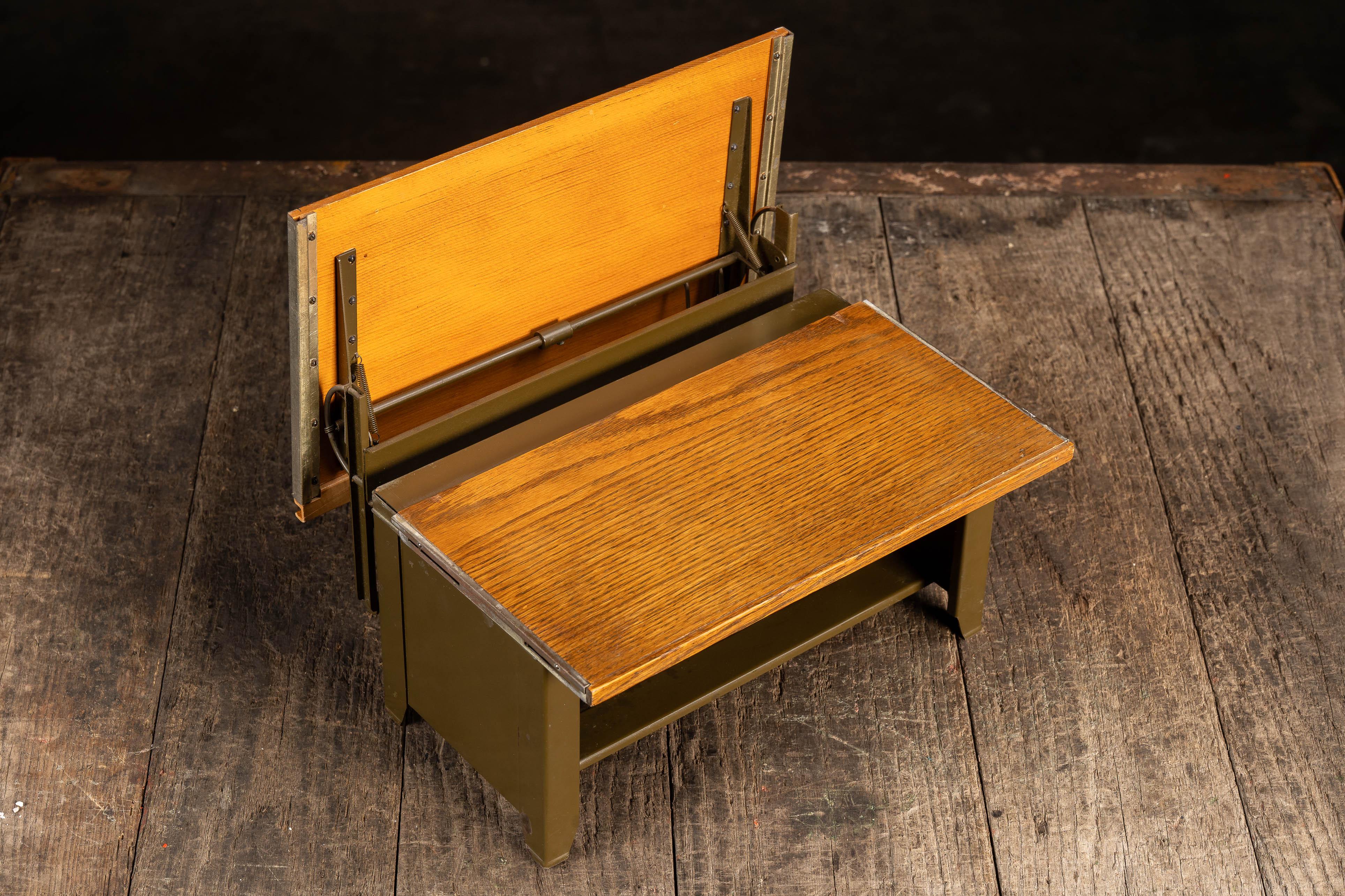 Vintage Salesmans Sample Drafting Desk by Hamilton In Good Condition For Sale In Dekalb, IL