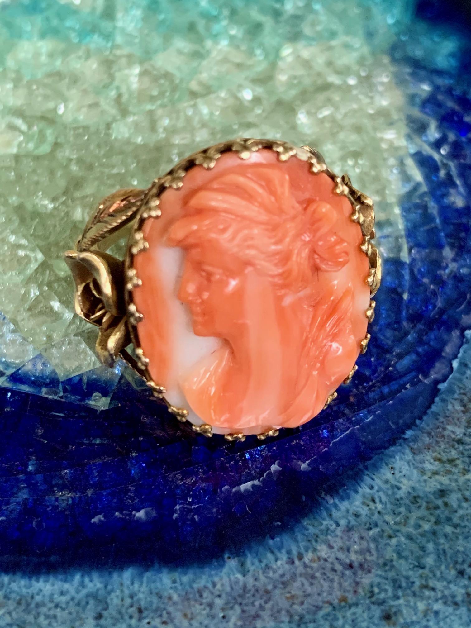 Vintage Salmon Coral and 14 Karat Yellow Gold Cameo Ring - Size 5 3/4 1