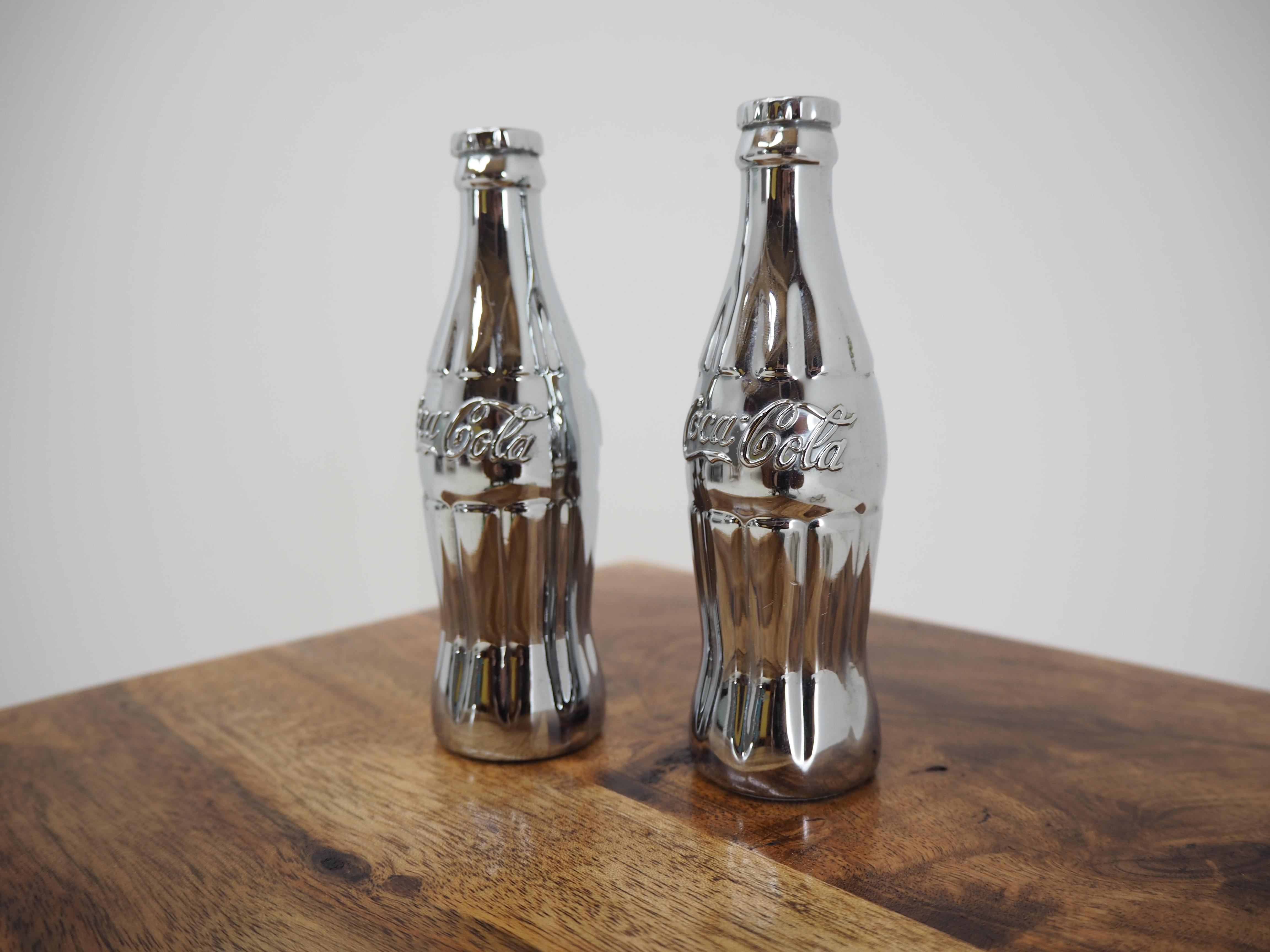 Vieux shakers à sel et à poivre, Coca Cola Bon état à Praha, CZ