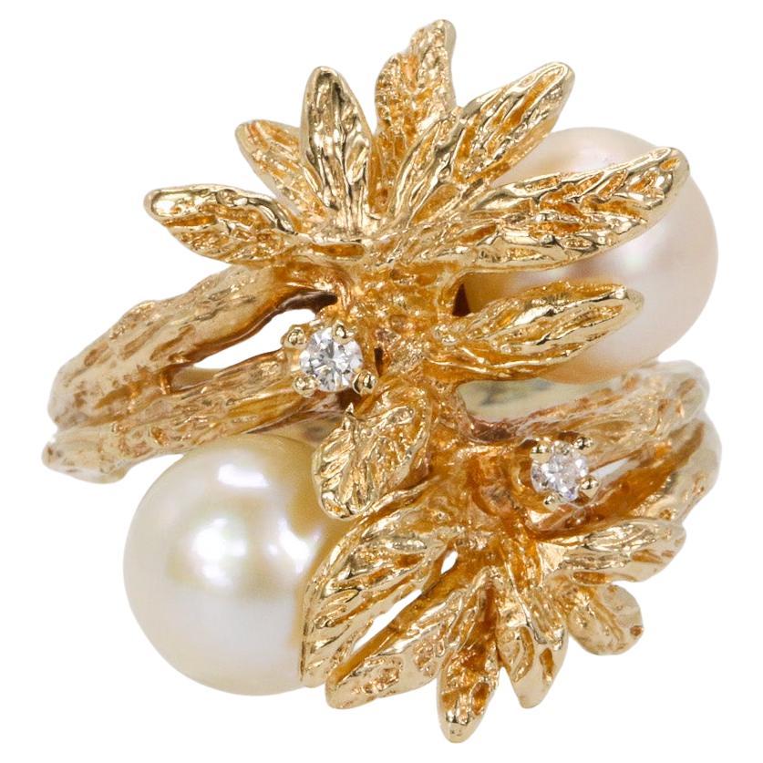 Vintage Salt Water Pearl and Round Brilliant Diamond in 14k Yellow Gold Ring