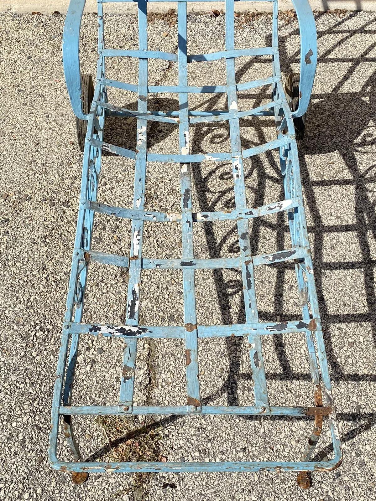 Vintage Salterini Art Nouveau Scrolling Wrought Iron Garden Patio Chaise Lounge For Sale 9
