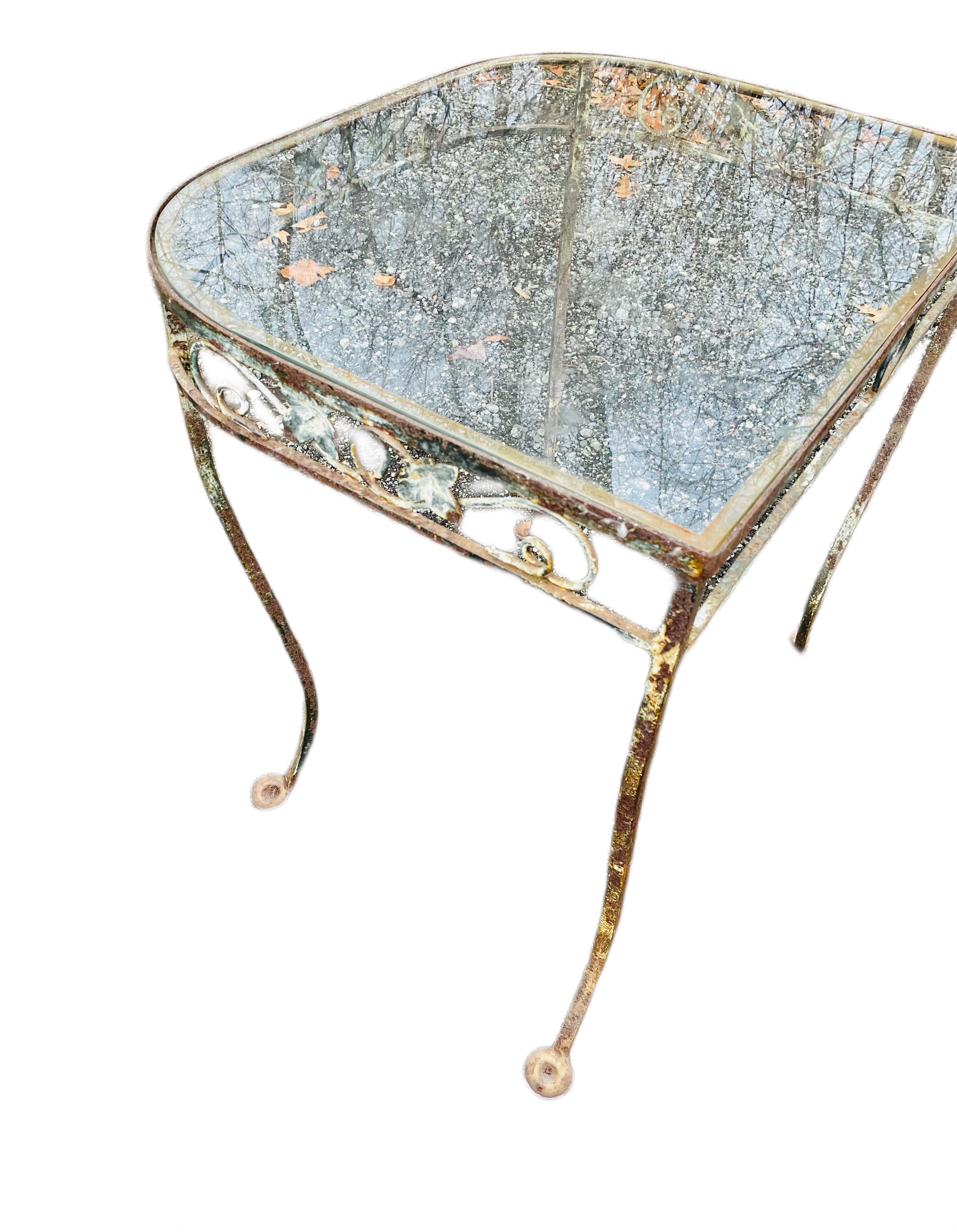 Table Demi-Lune vintage Salterini à motif Mt Vernon Excellent état - En vente à Cumberland, RI