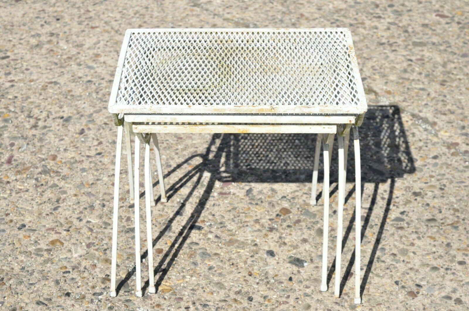 Vintage Salterini Ivy Vine Wrought Iron Nesting Patio Side Tables, 3 Pc Set For Sale 3