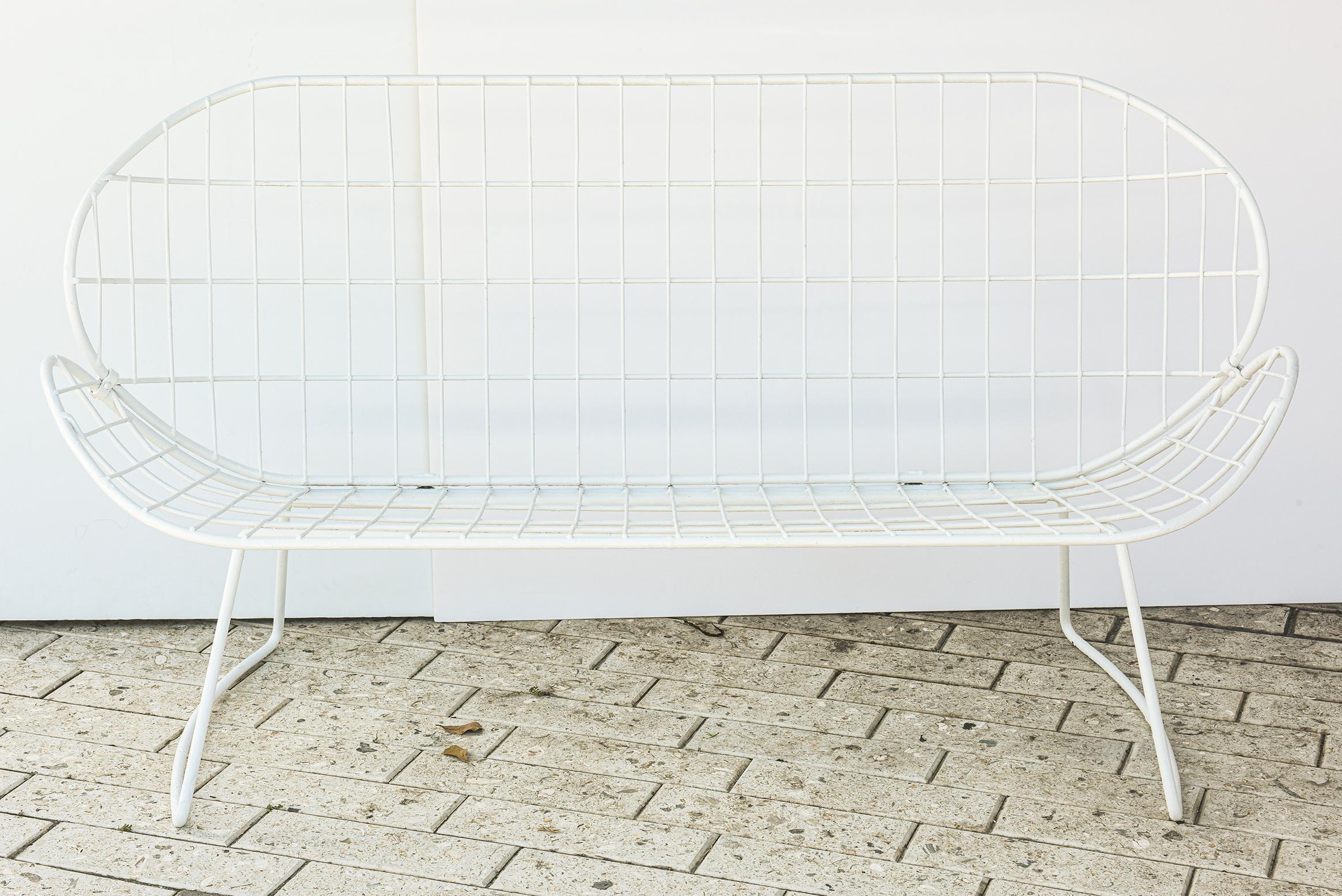 Vintage-Terrassenmöbel-Set aus vier PIeces aus weiß lackiertem Eisen im Salterini-Stil im Angebot 9