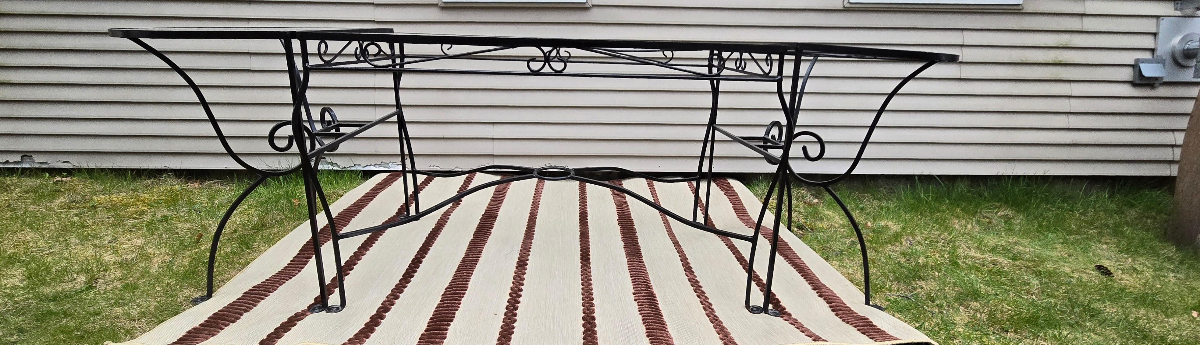 Vintage Salterini Wrought Iron Outdoor Patio Seating  In Good Condition For Sale In Cumberland, RI