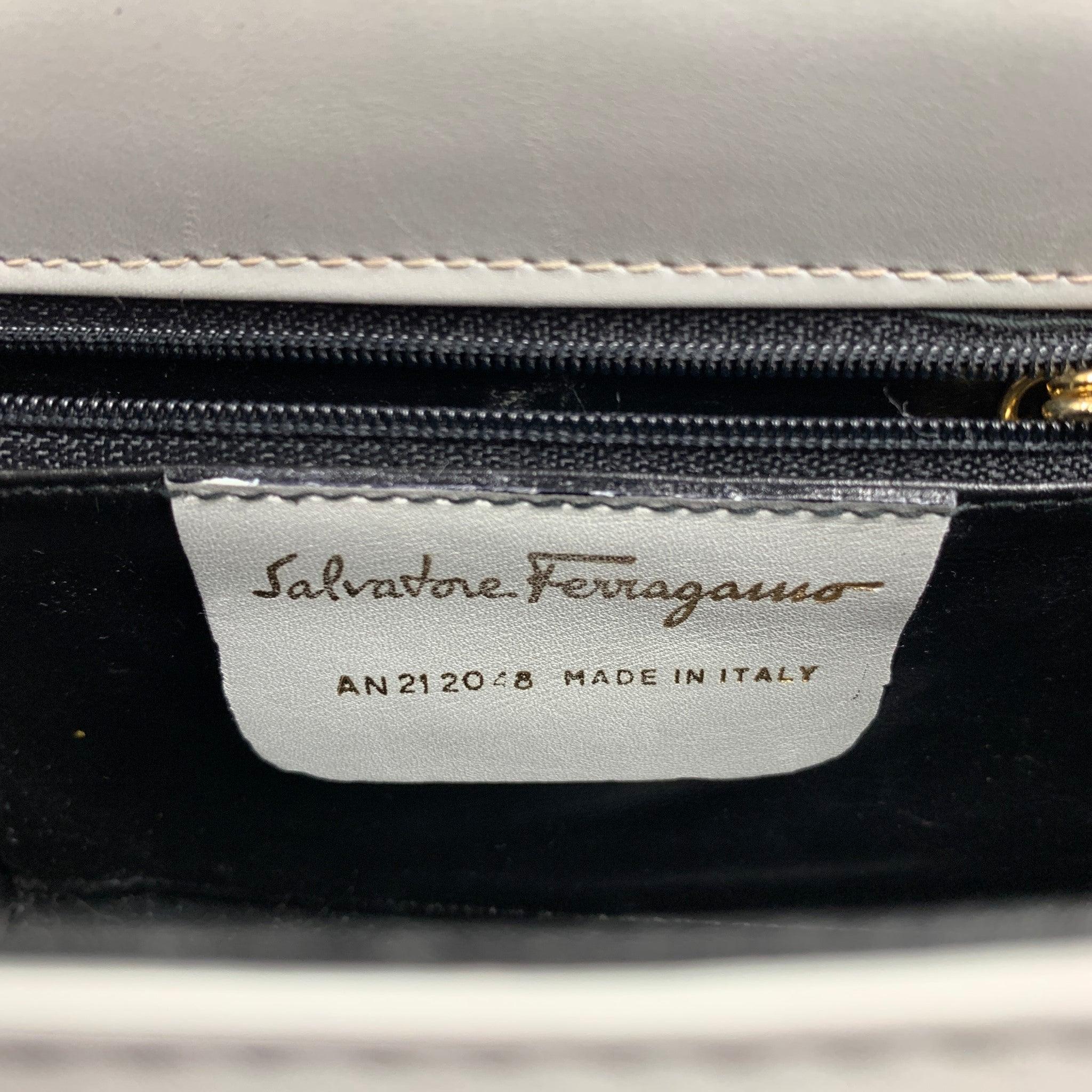Vintage SALVATORE FERRAGAMO Light Gray Leather Gold Strap Handbag For Sale 3