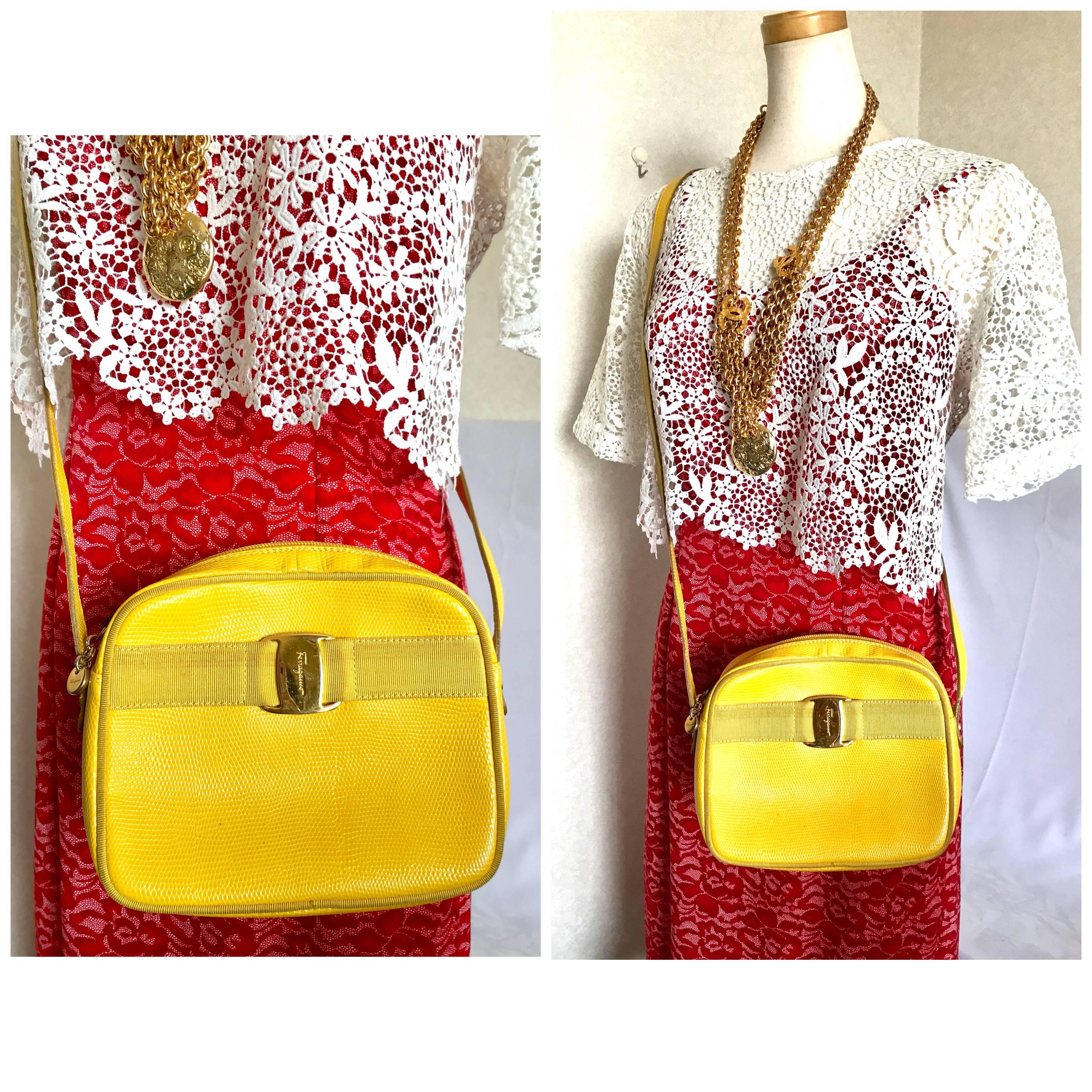 Vintage Salvatore Ferragamo lizard embossed yellow leather shoulder bag. Vara For Sale 2