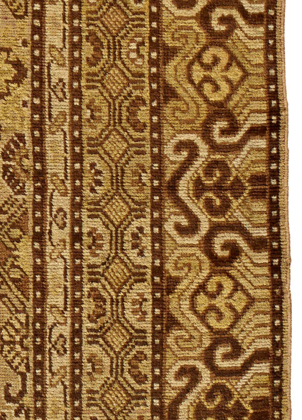 Handgewebter Samarkand 'Khotan' Vintage-Teppich aus Wolle im Zustand „Gut“ im Angebot in New York, NY