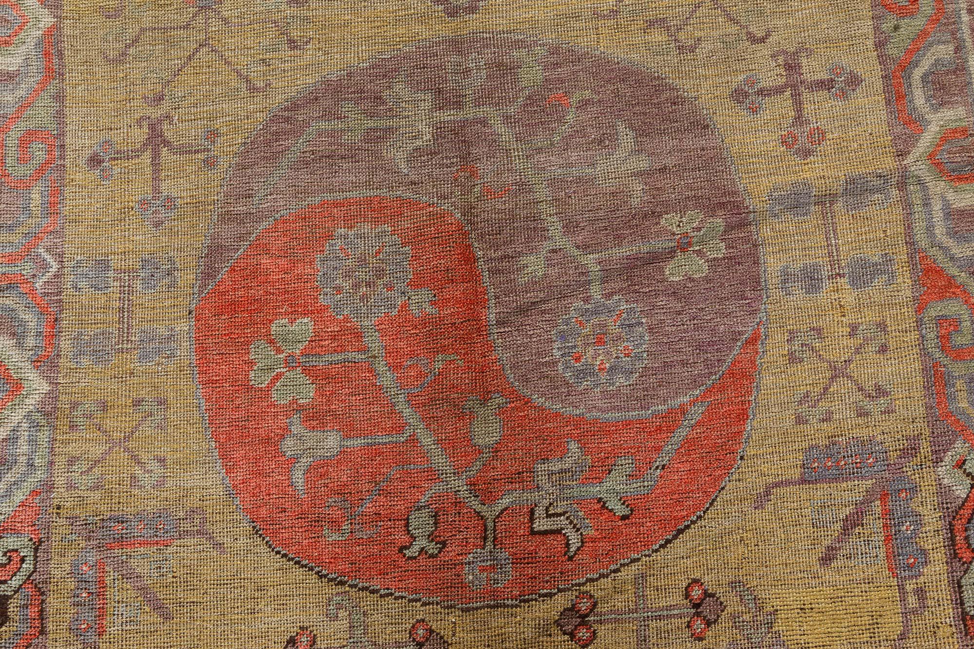Vintage Samarkand (Khotan) green handmade wool carpet.
Size: 4'9