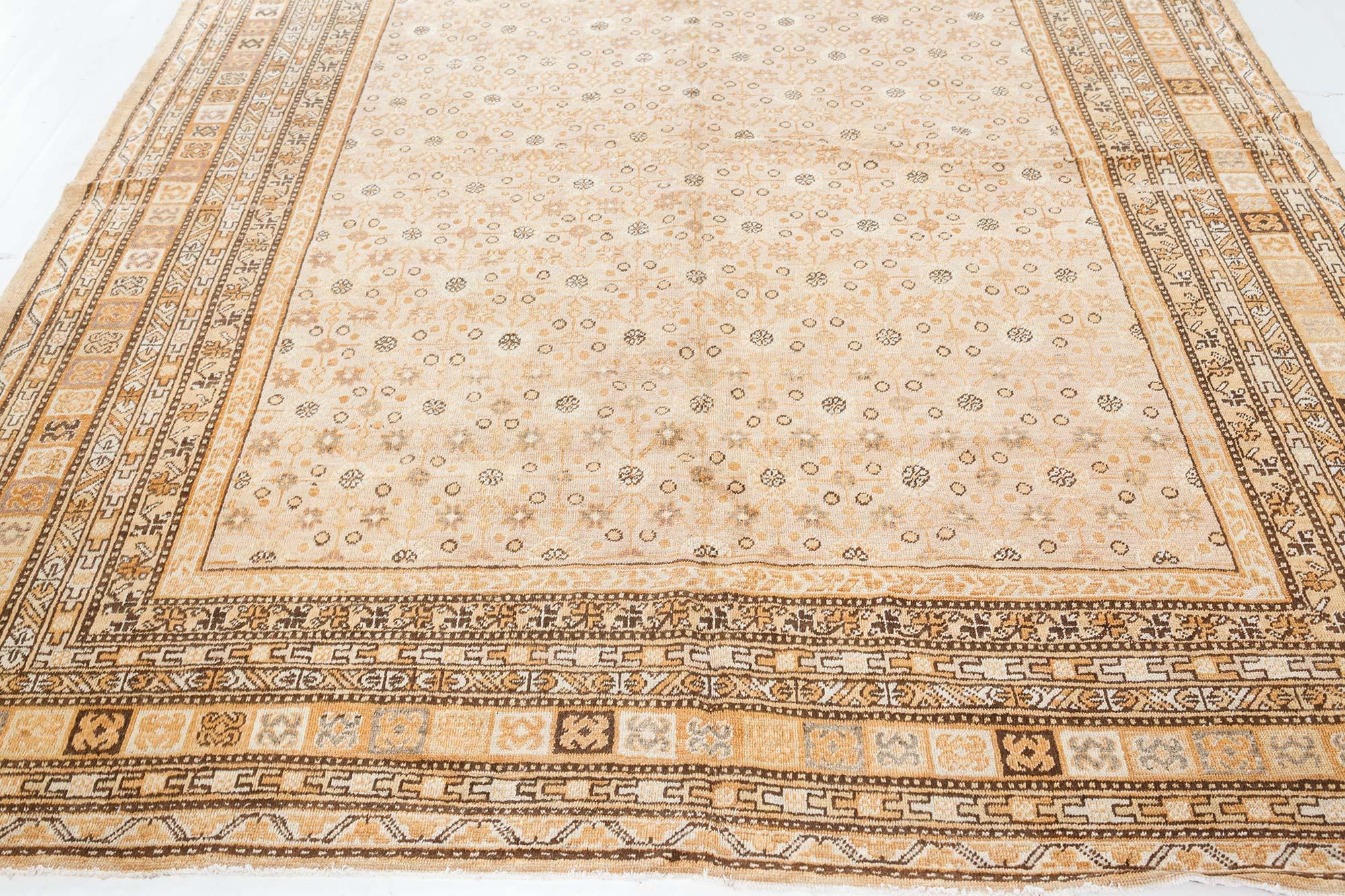 Hand-Knotted Samarkand 'Khotan' Handmade Wool Rug For Sale