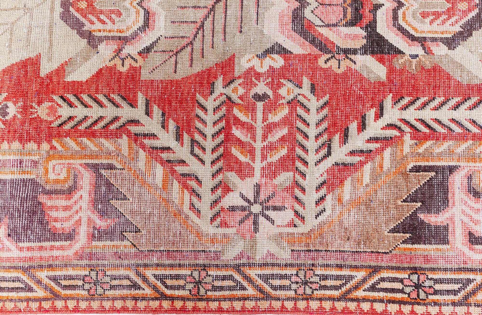 Vintage Samarkand Rug Doris Leslie Blau
Size: 5'3
