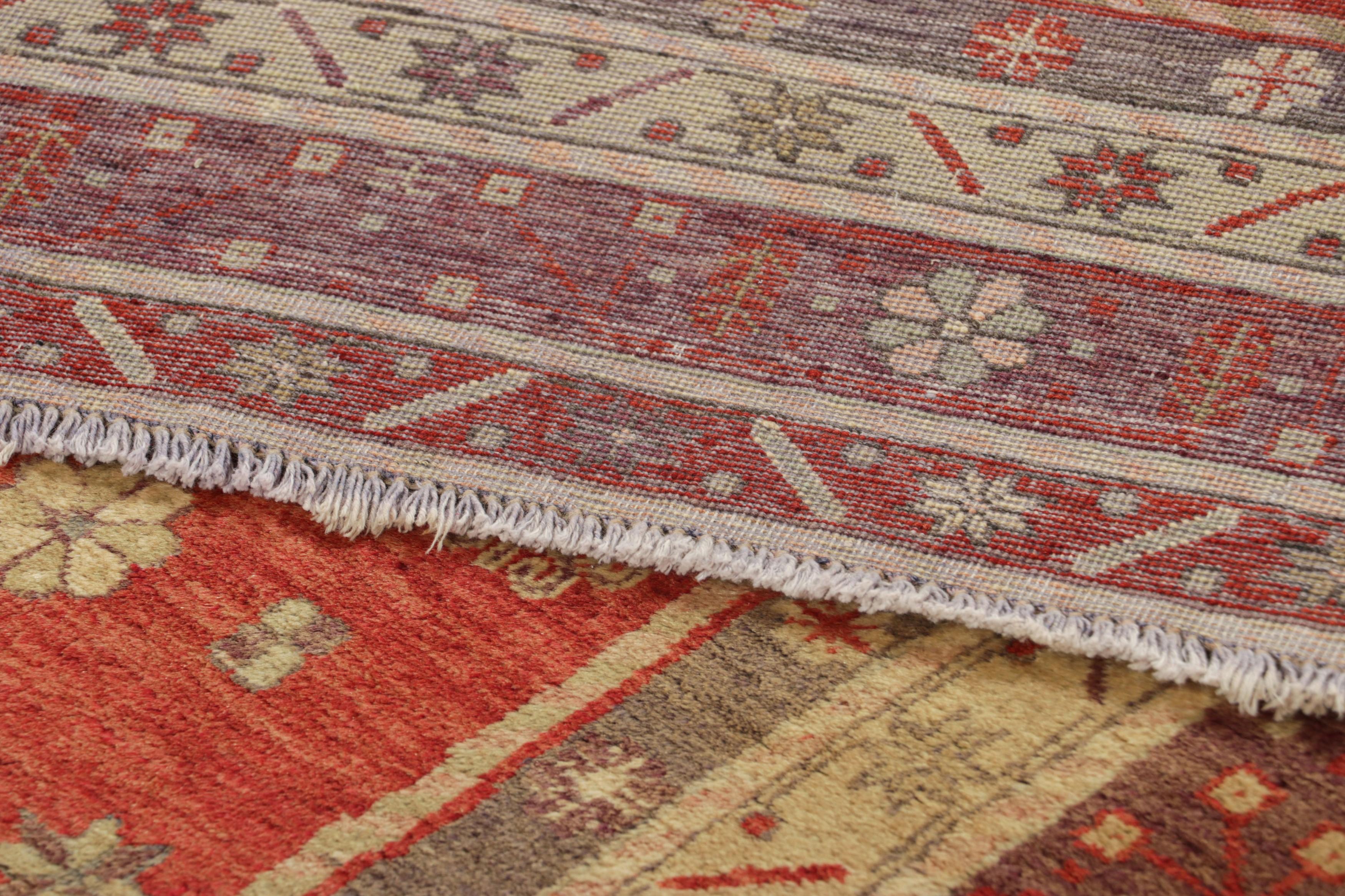Wool Vintage Samarkand Rug in Beige and Red with Geometric Medallions - Rug & Kilim For Sale