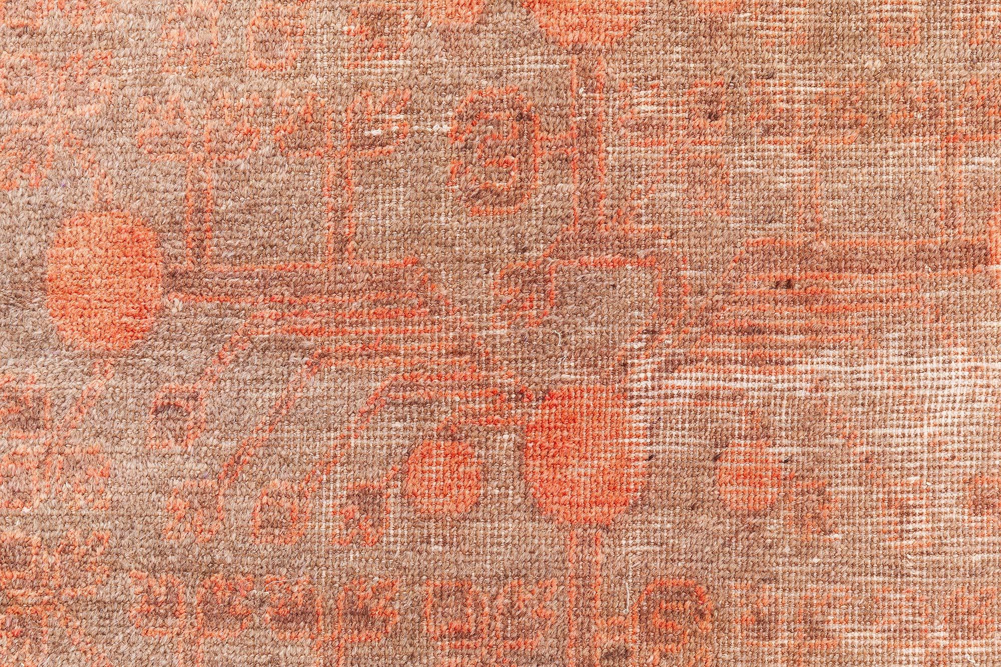 Turkestan orientale Tappeto Samarcanda d'epoca (dimensioni adattate) Doris Leslie Blau in vendita