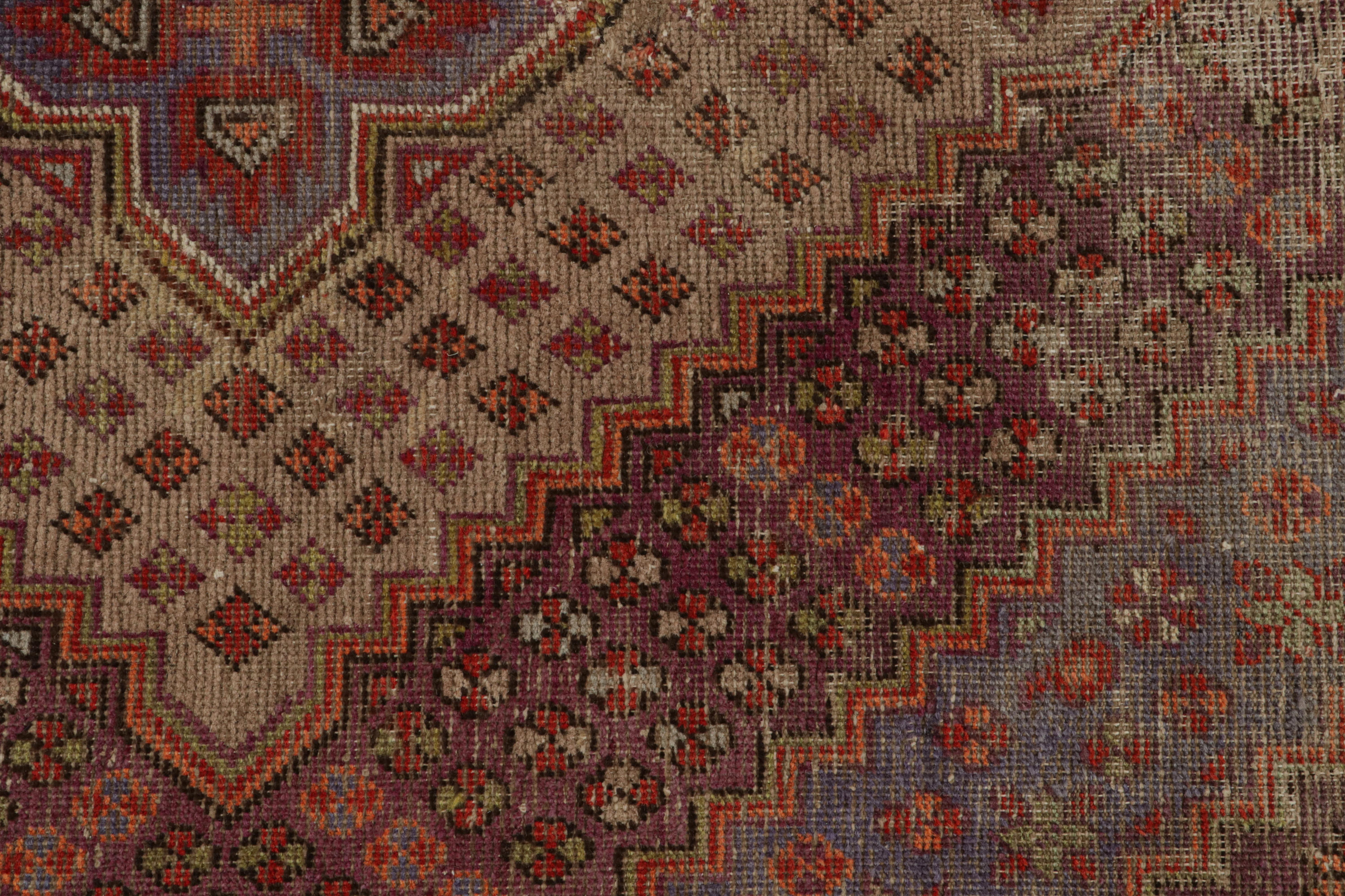 Mid-20th Century Vintage Samarkand Style Rug, with Geometric Patterns, from Rug & Kilim For Sale