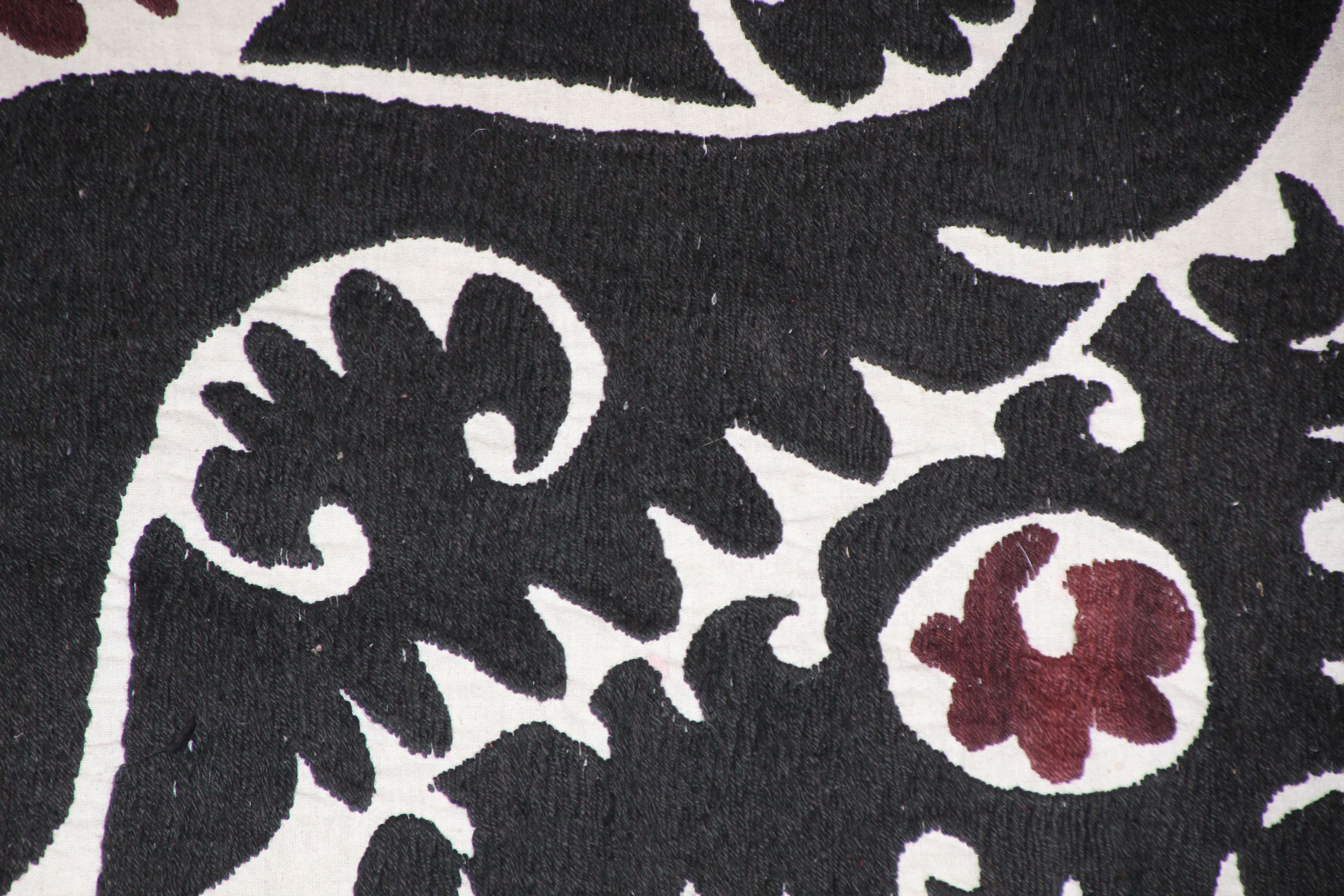 Vintage Samarkand Suzani, Uzbekistan Embroidered Textile Red and Black For Sale 5