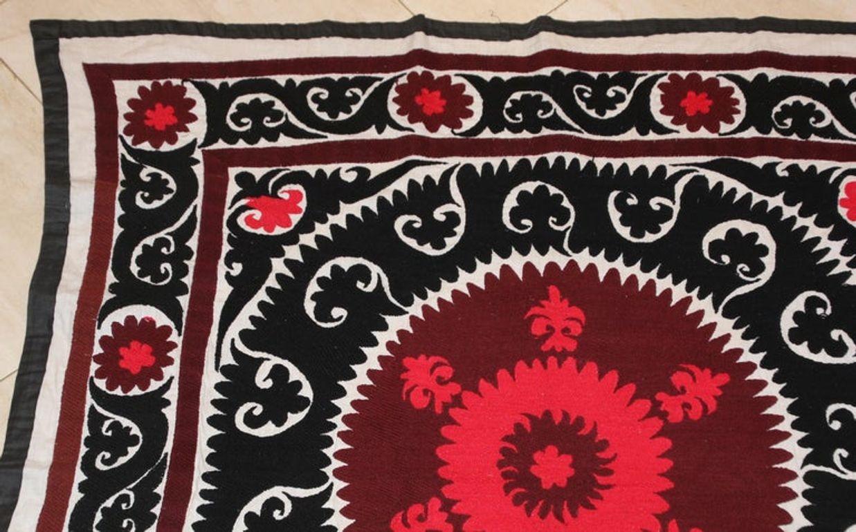 Fabric Vintage Samarkand Suzani, Uzbekistan For Sale
