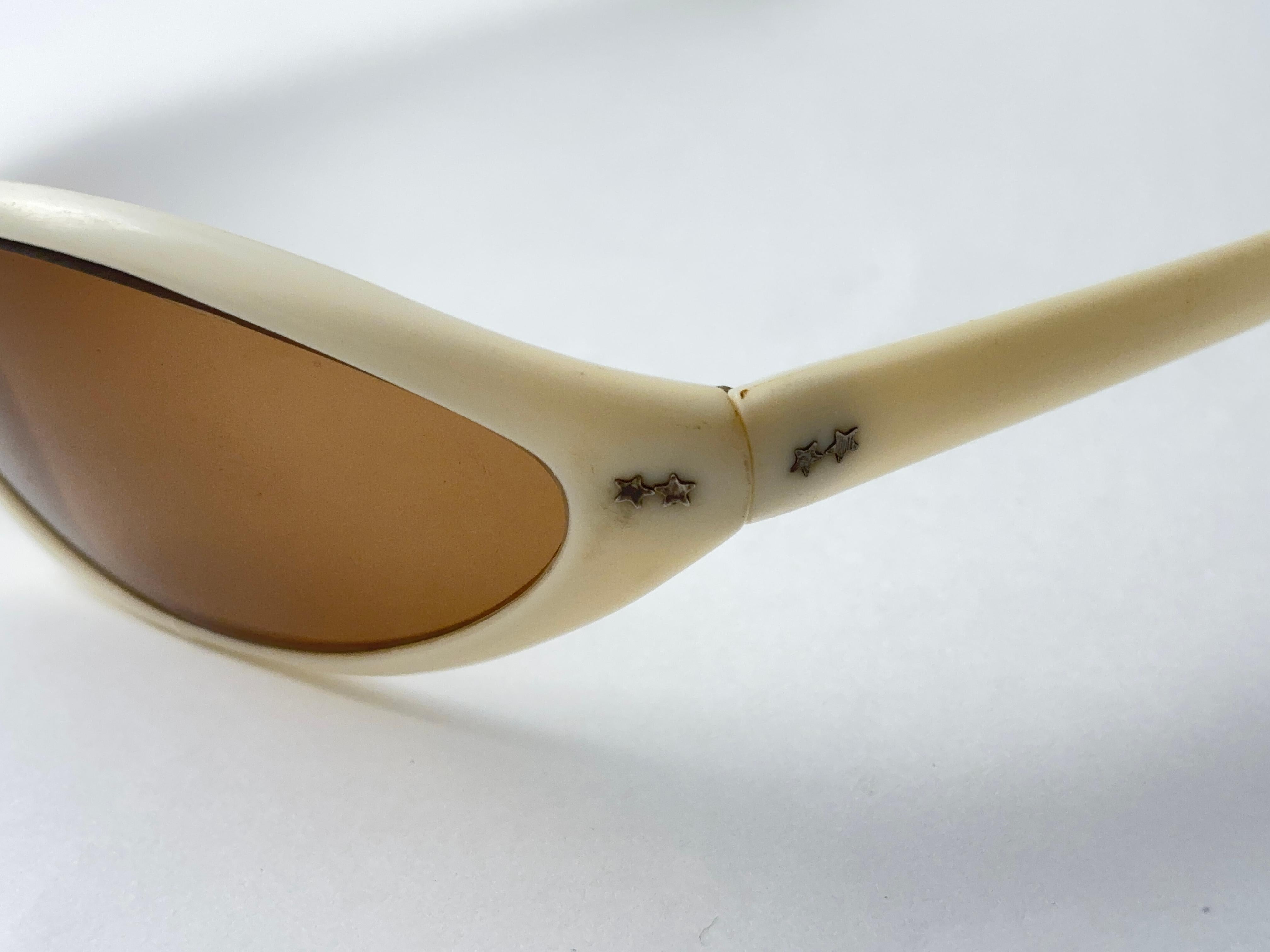 Vintage Samco Wrap Around Frame 1960's Midcentury Sunglasses Made In Italy In Excellent Condition For Sale In Baleares, Baleares