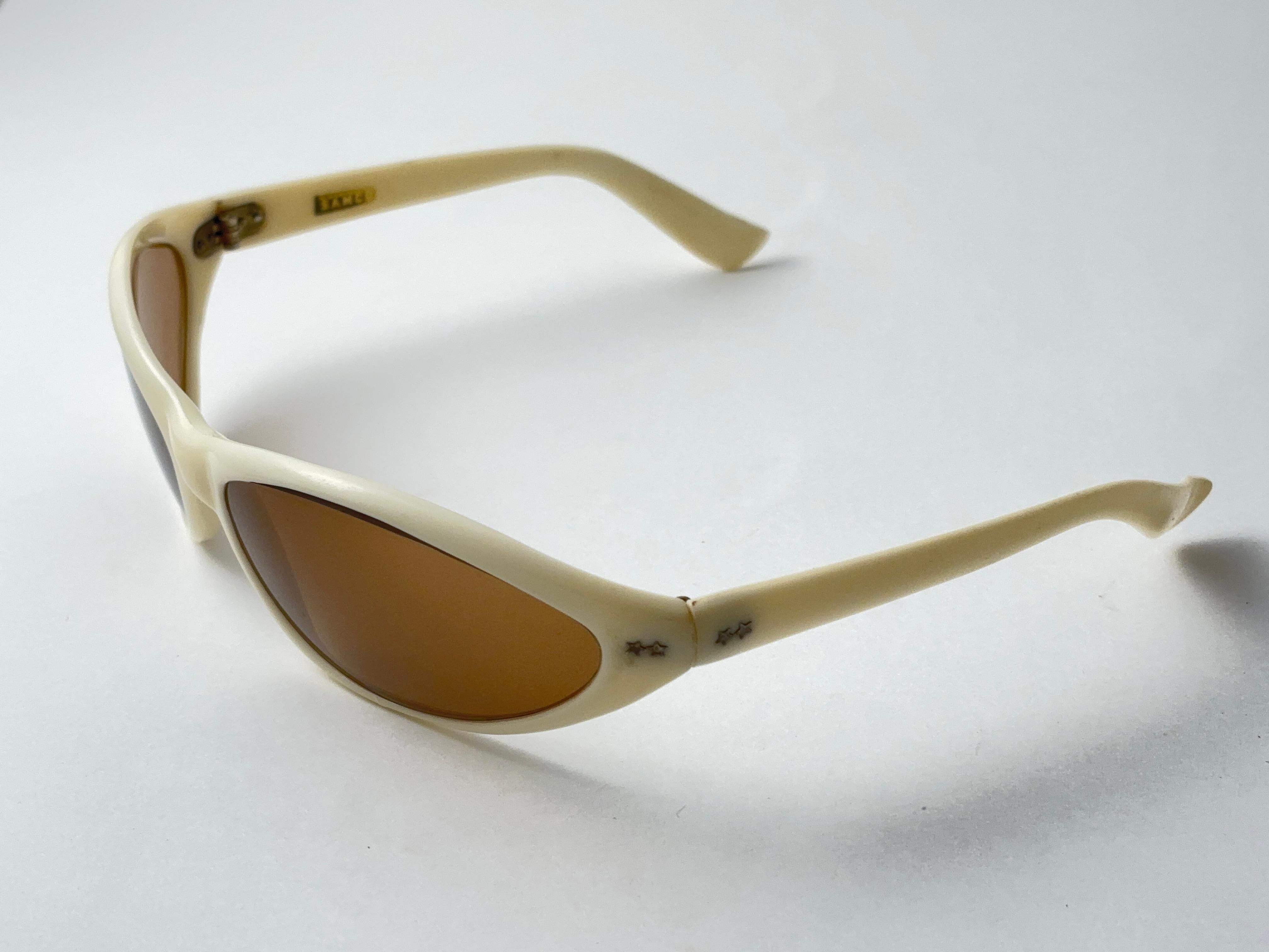 Vintage Samco Wrap Around Frame 1960's Midcentury Sunglasses Made In Italy For Sale 1