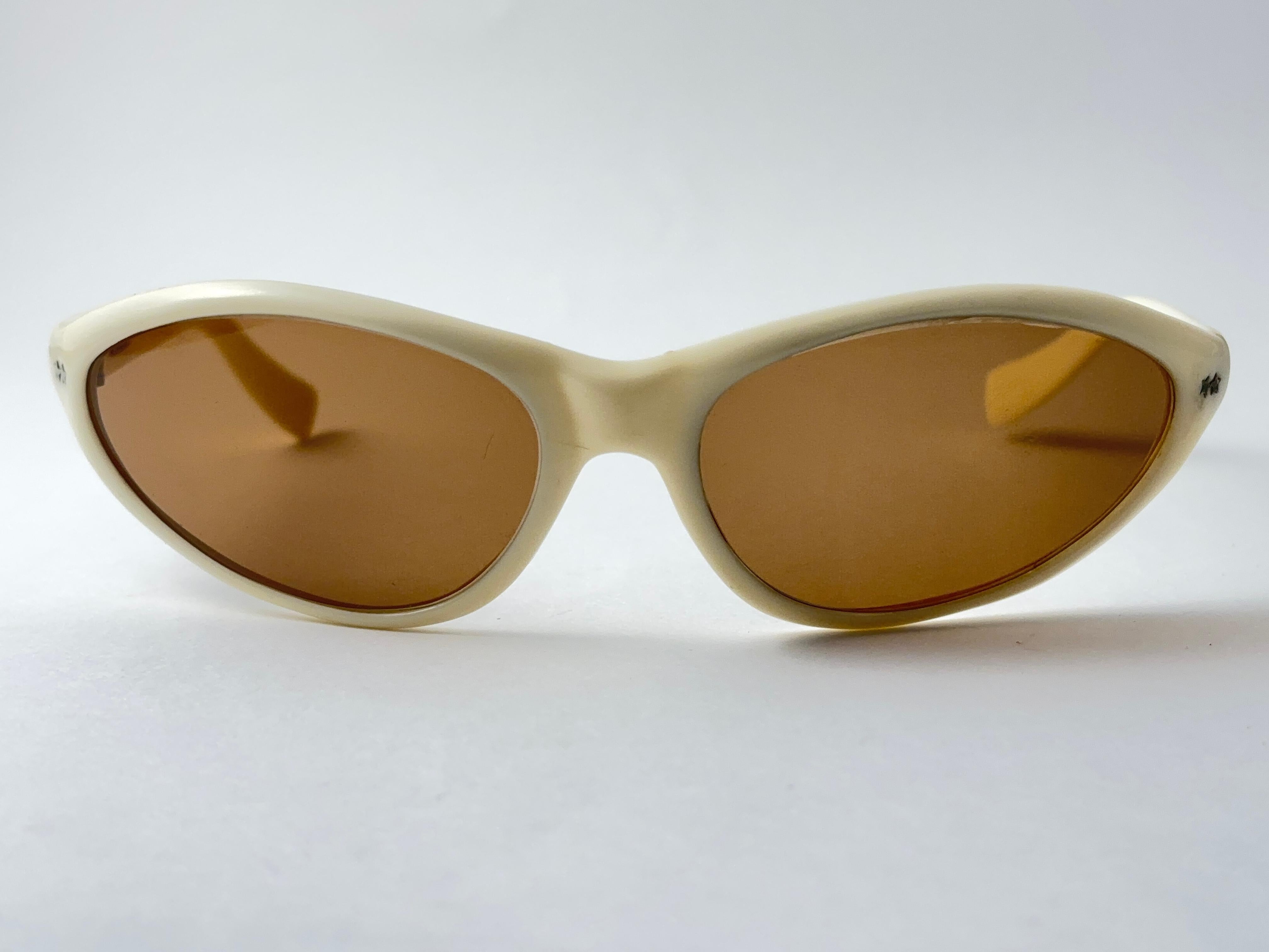 Vintage Samco Wrap Around Frame 1960's Midcentury Sunglasses Made In Italy For Sale 4