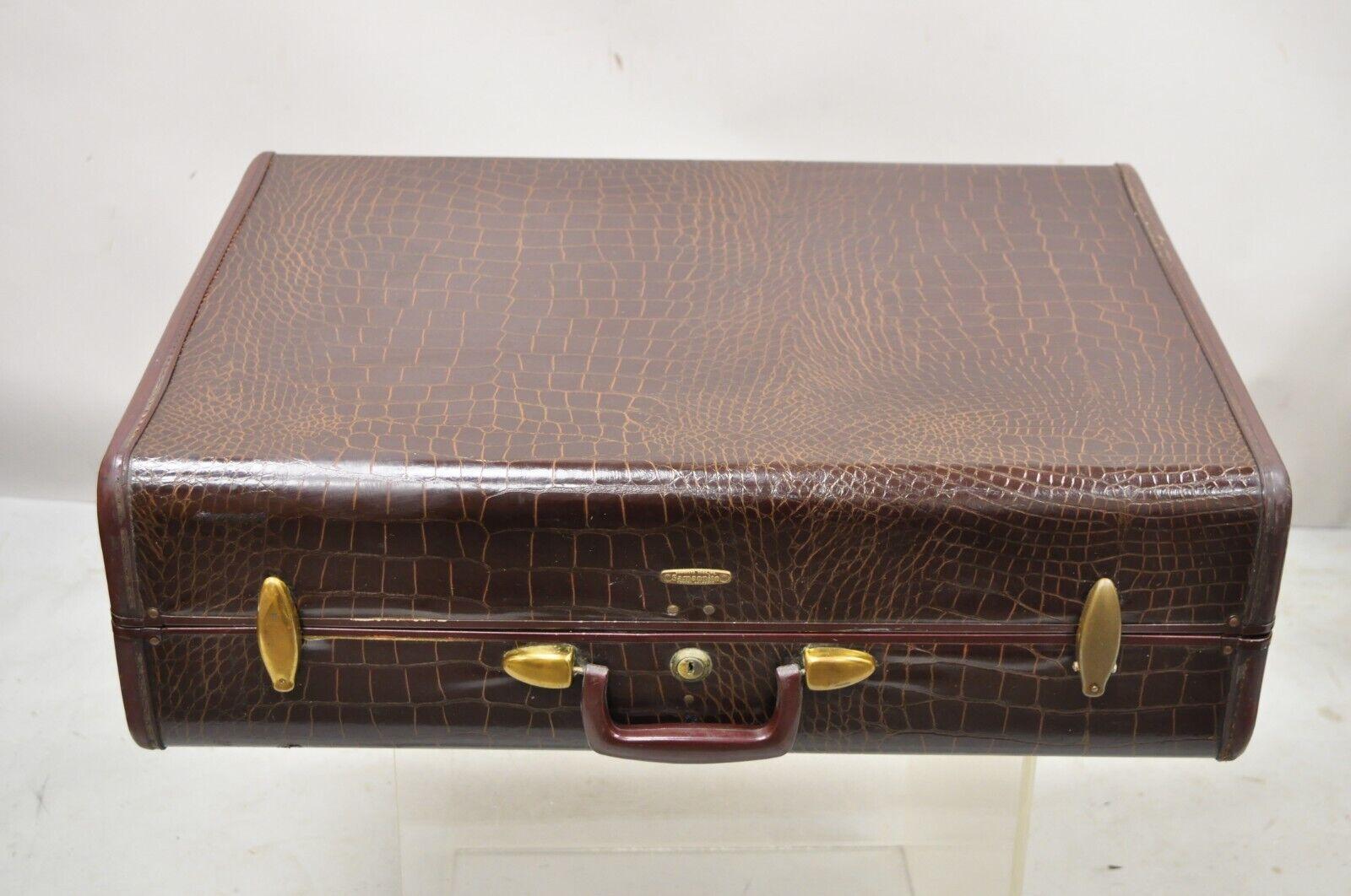 Mid-Century Modern Vintage Samsonite Brown Leather Alligator Embossed Suitcase Luggage