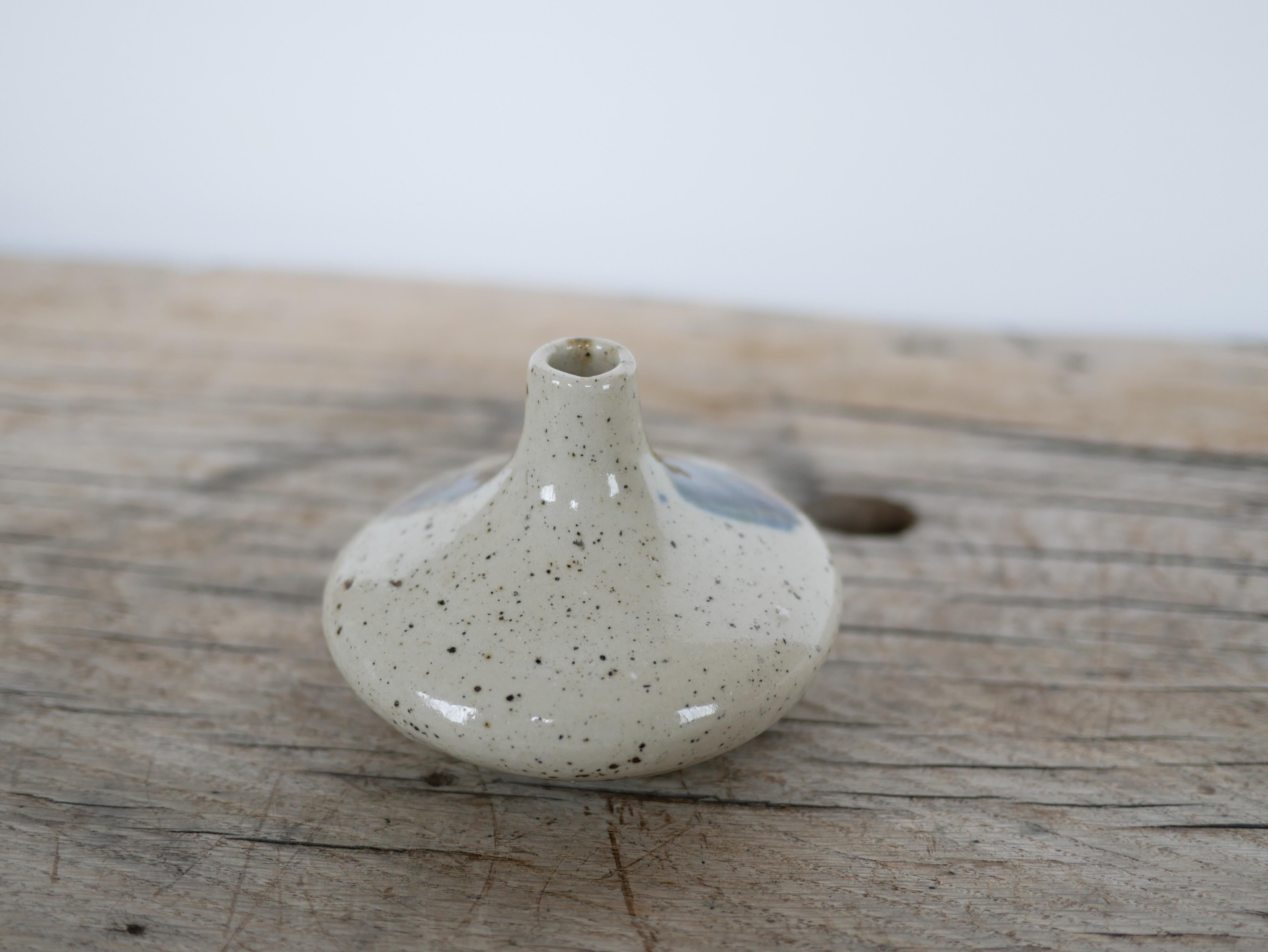 Français Vase soliflore vintage signé Cazes en vente