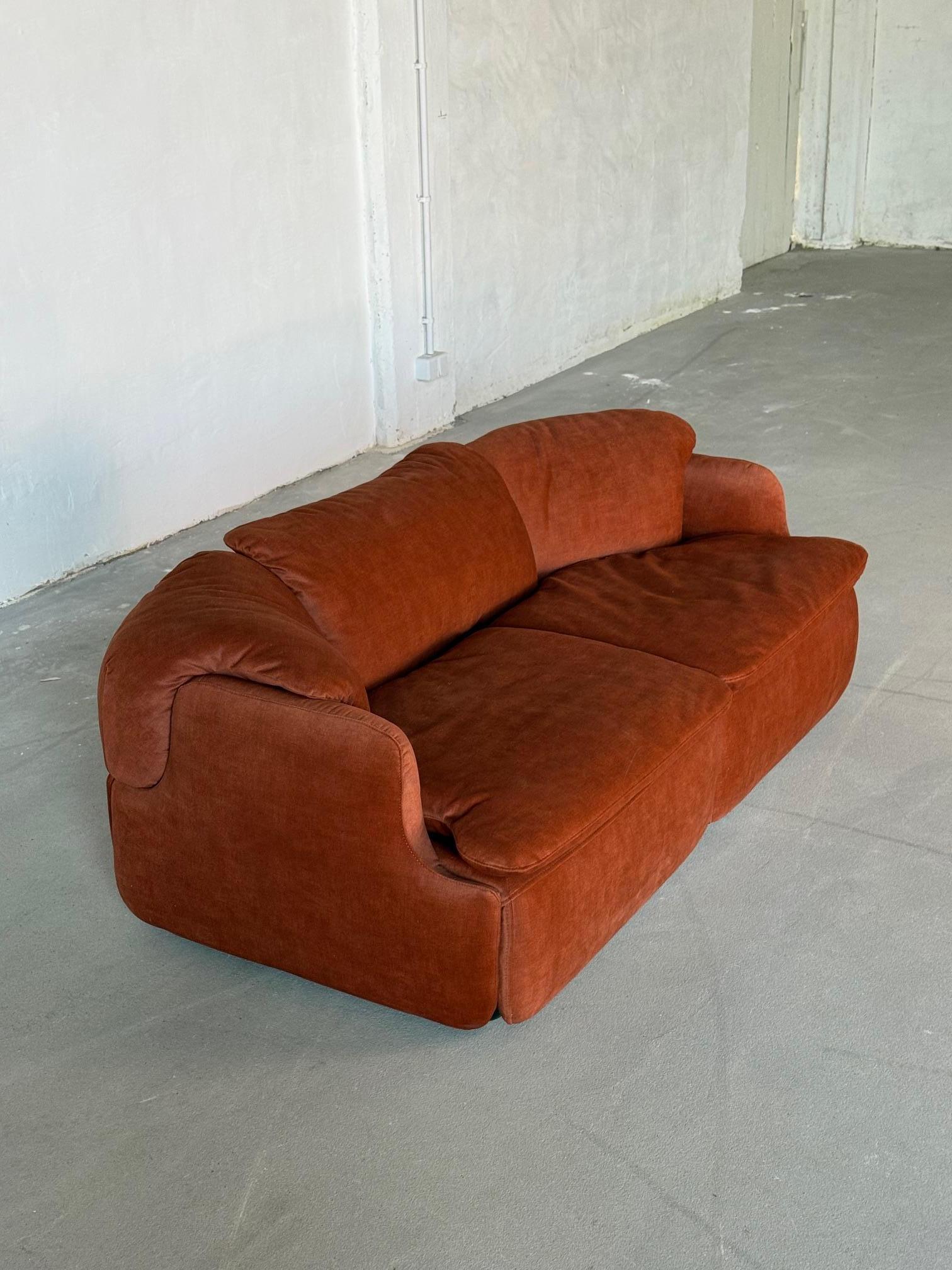 Sofá vintage Saporiti 