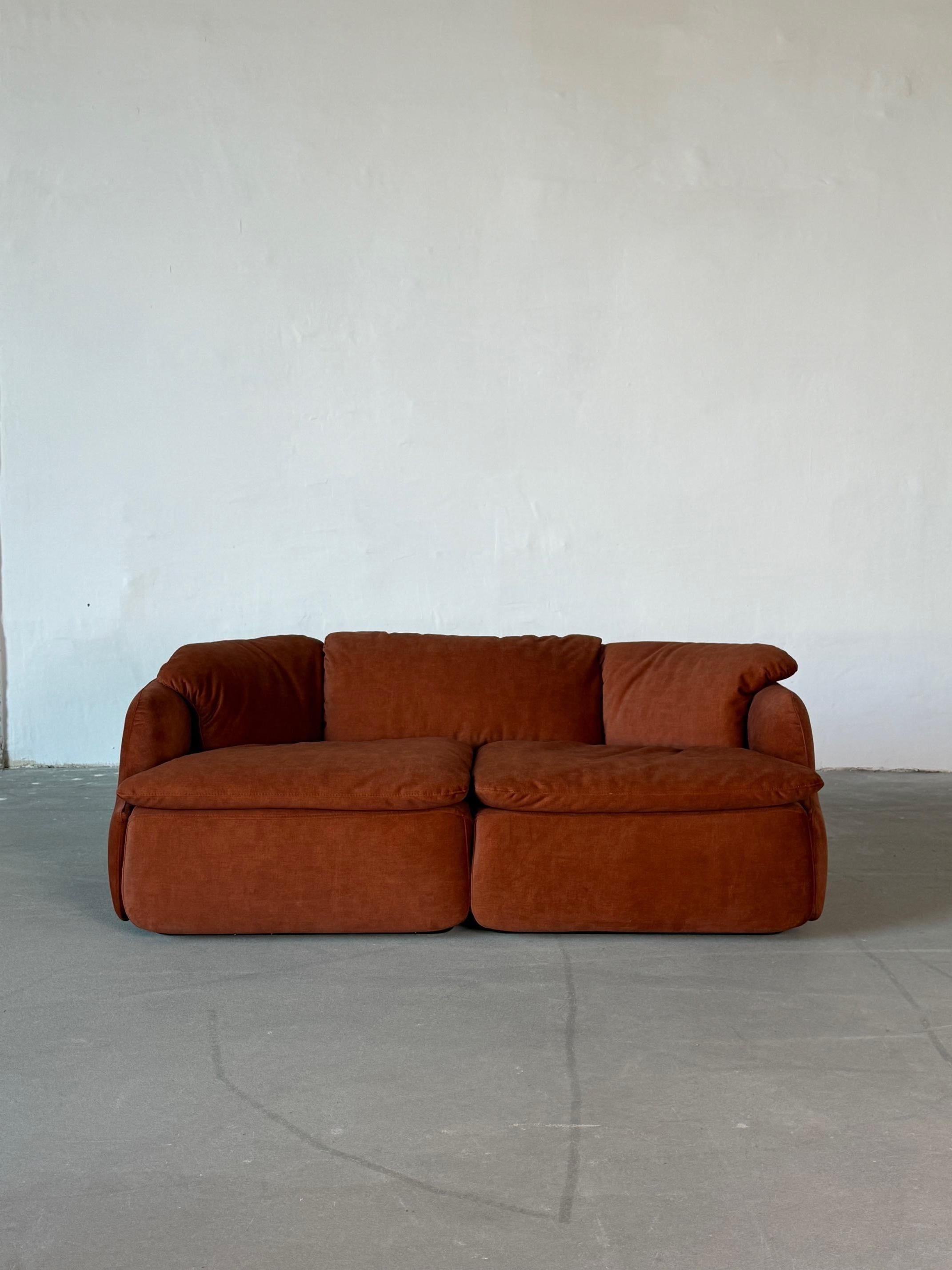 Sofá vintage Saporiti 