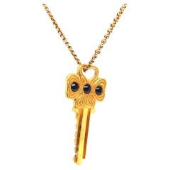 Vintage Sapphire 14 Karat Yellow Gold Key Cable Chain Necklace