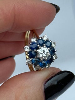 Anello a grappolo con zaffiro e diamante d'epoca in oro 18 carati
