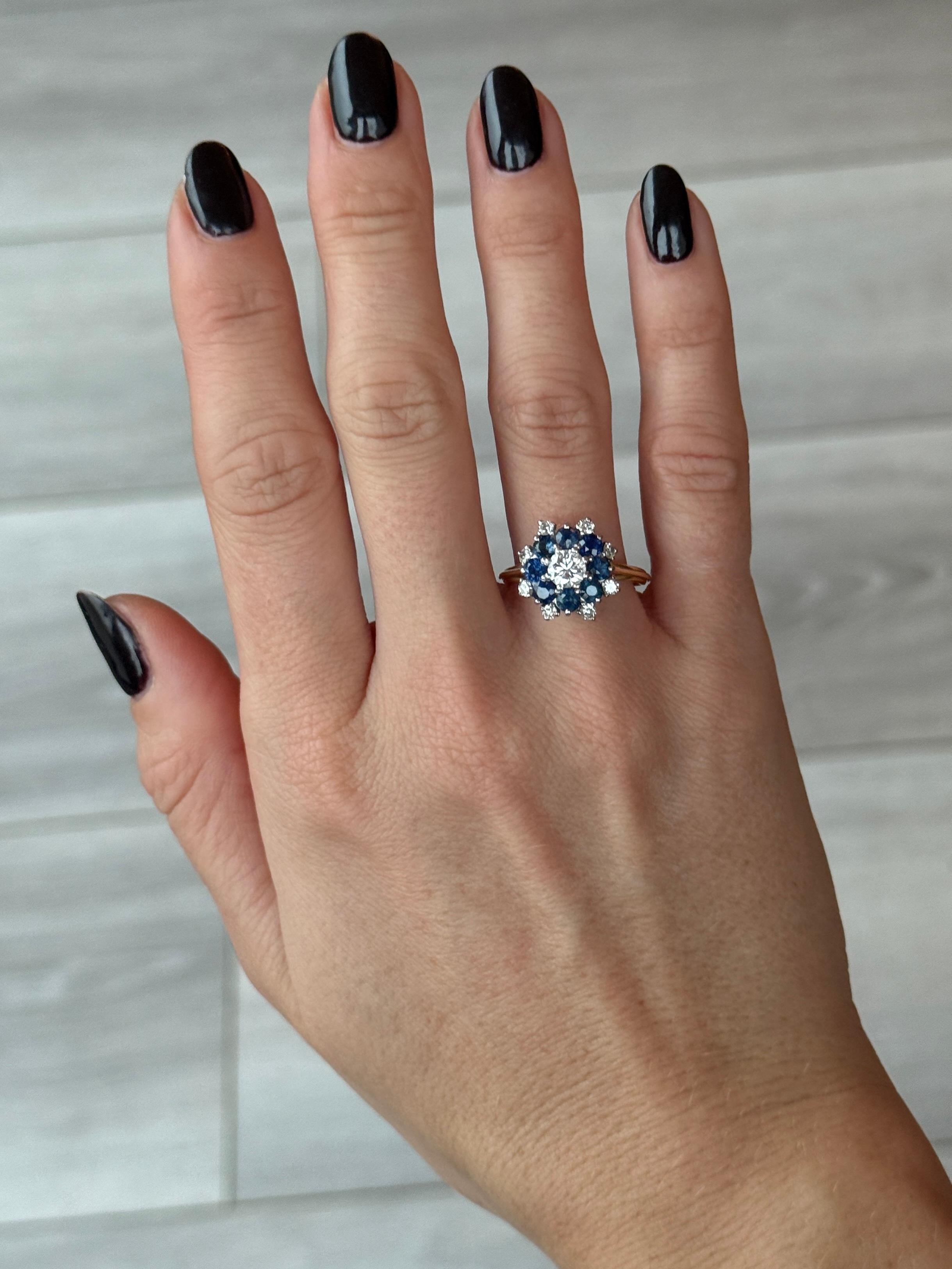 Anello a grappolo con zaffiro e diamante d'epoca in oro 18 carati In condizioni buone in vendita a Chipping Campden, GB