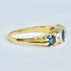 Vintage Saphir und Diamant 18 Karat Gold Fünf-Stein-Ring