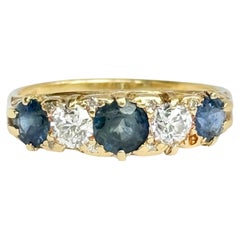 Vintage Saphir und Diamant 18 Karat Gold Fünf-Stein-Ring