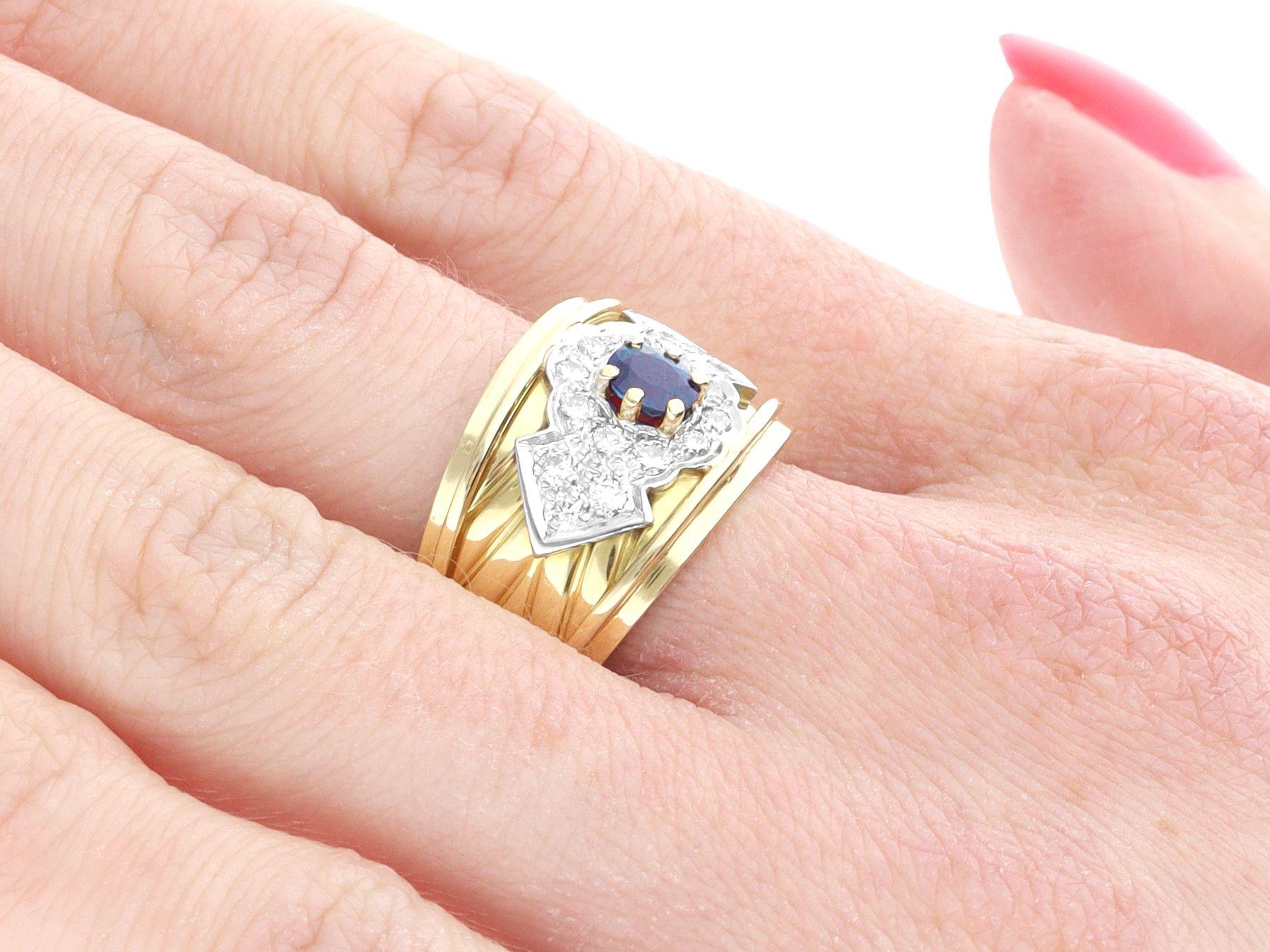 1980s Sapphire and Diamond 18k Yellow Gold Cocktail Ring In Excellent Condition For Sale In Jesmond, Newcastle Upon Tyne