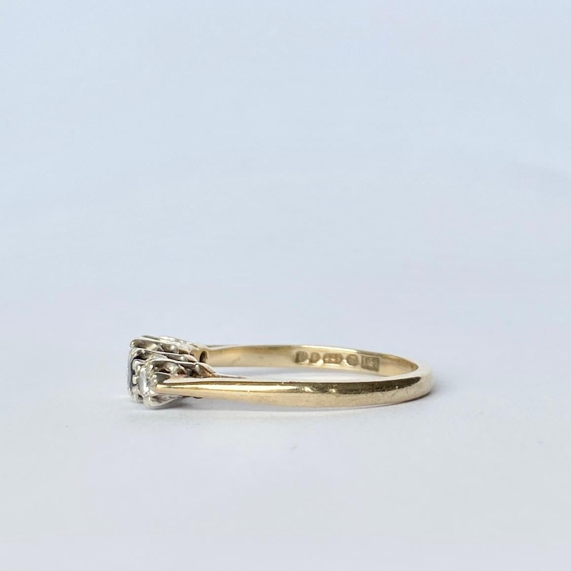 Moderno Anello d'epoca con zaffiro e diamante a cinque pietre in oro 9 carati in vendita