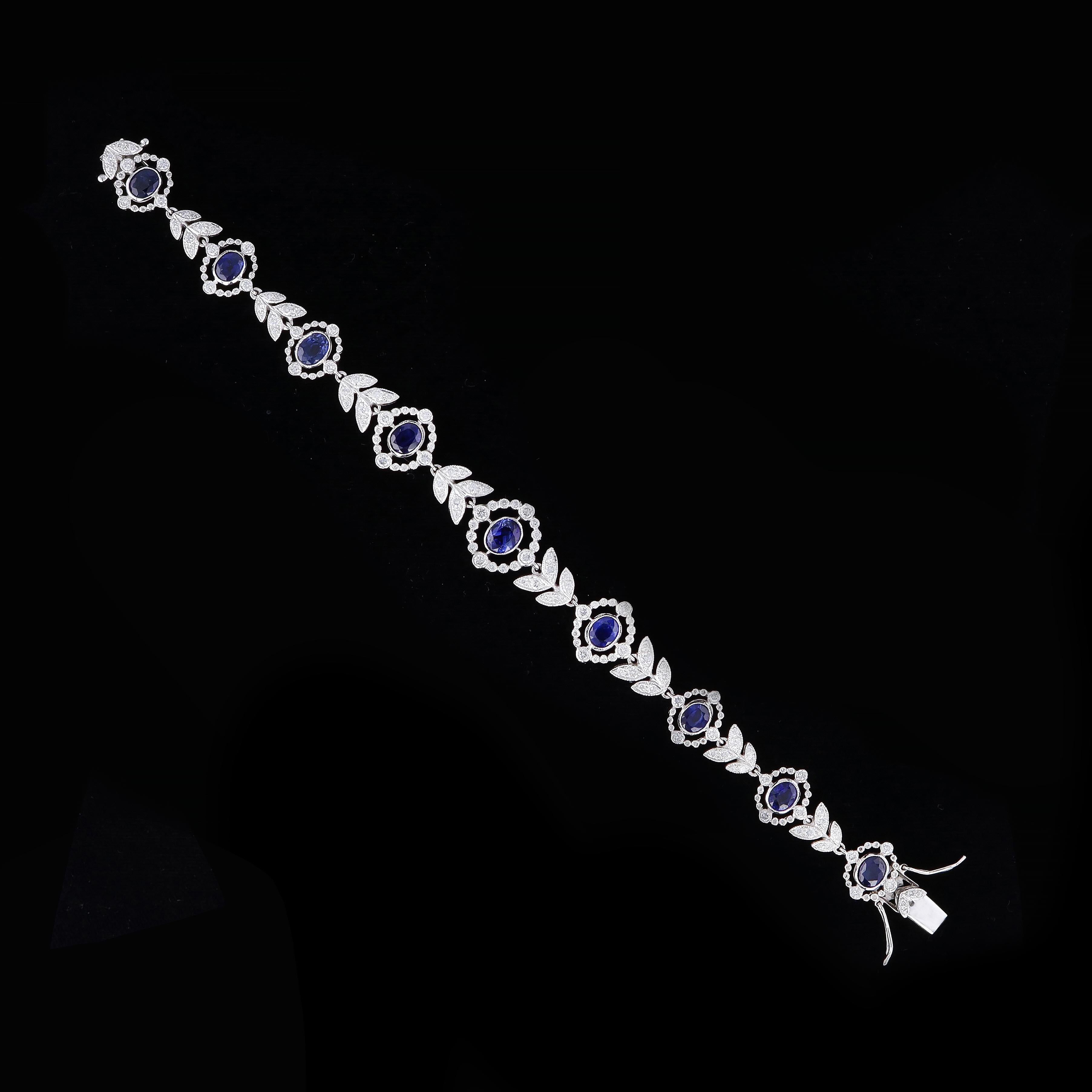Vintage-Armband mit Saphiren und Diamanten (Ovalschliff) im Angebot