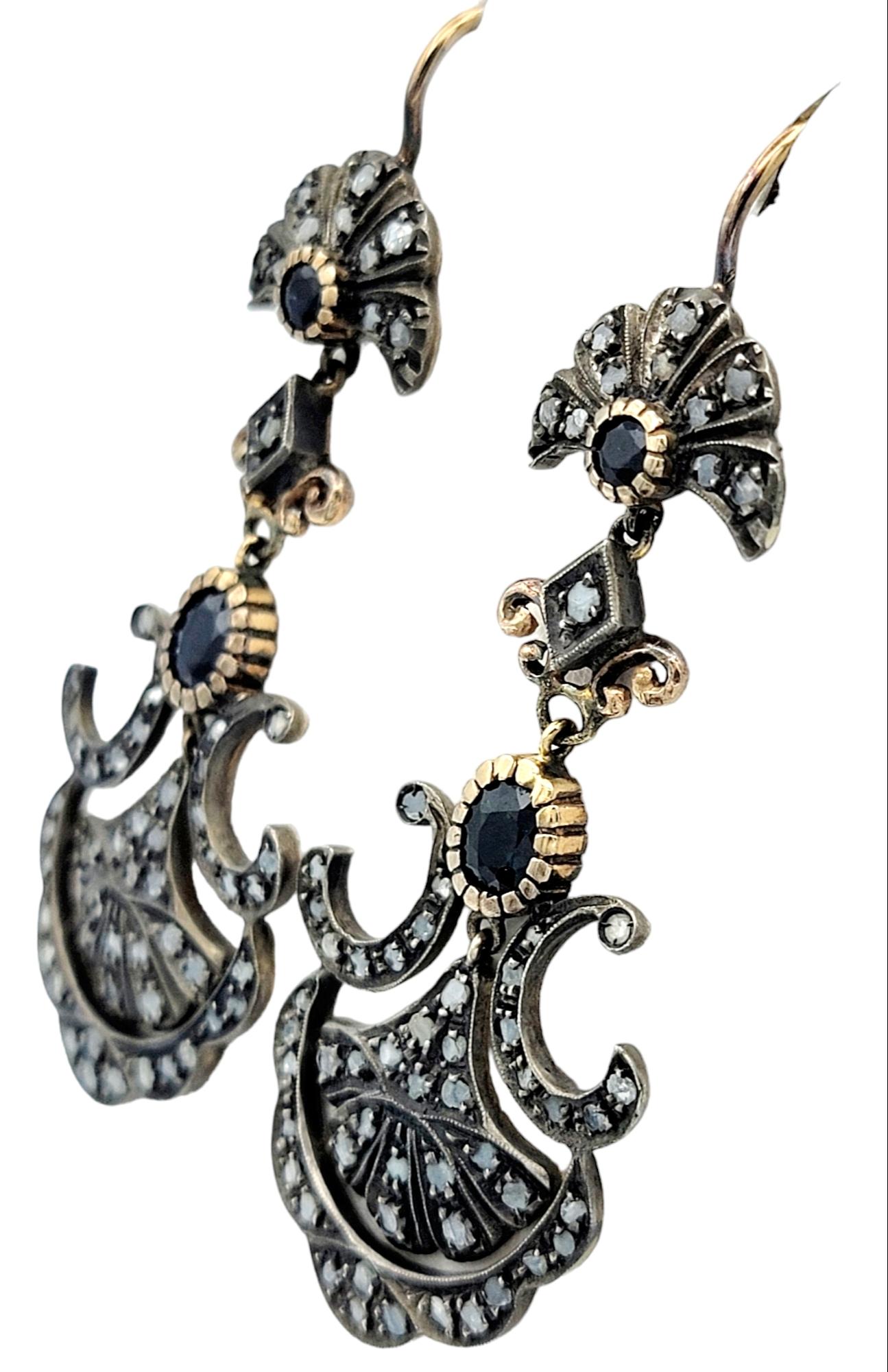 Taille ovale Boucles d'oreilles lustre vintage en or 14 carats et argent sterling avec saphirs et diamants en vente