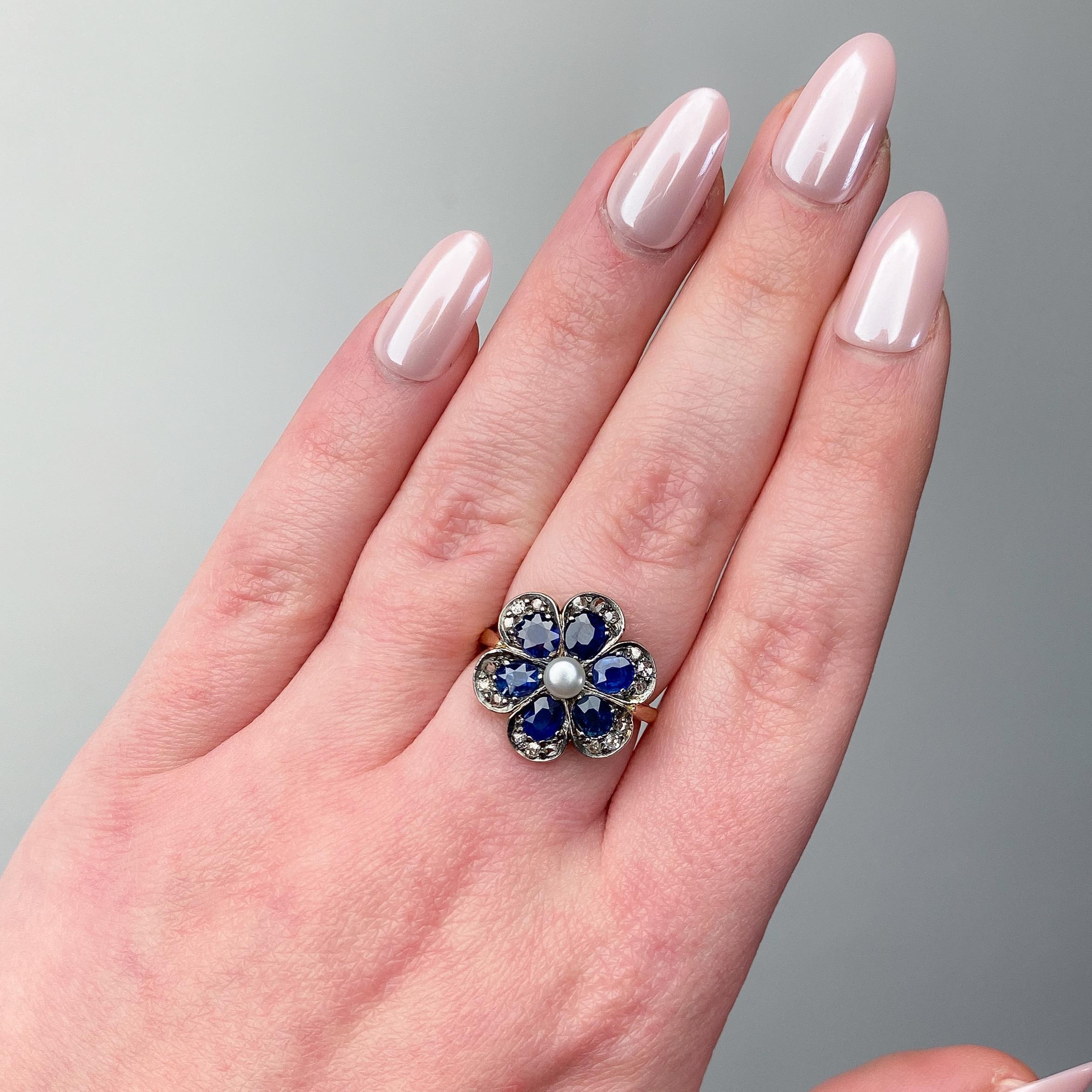Donna Anello a fiore con zaffiro e diamante d'epoca in argento e oro 15 ct. in vendita