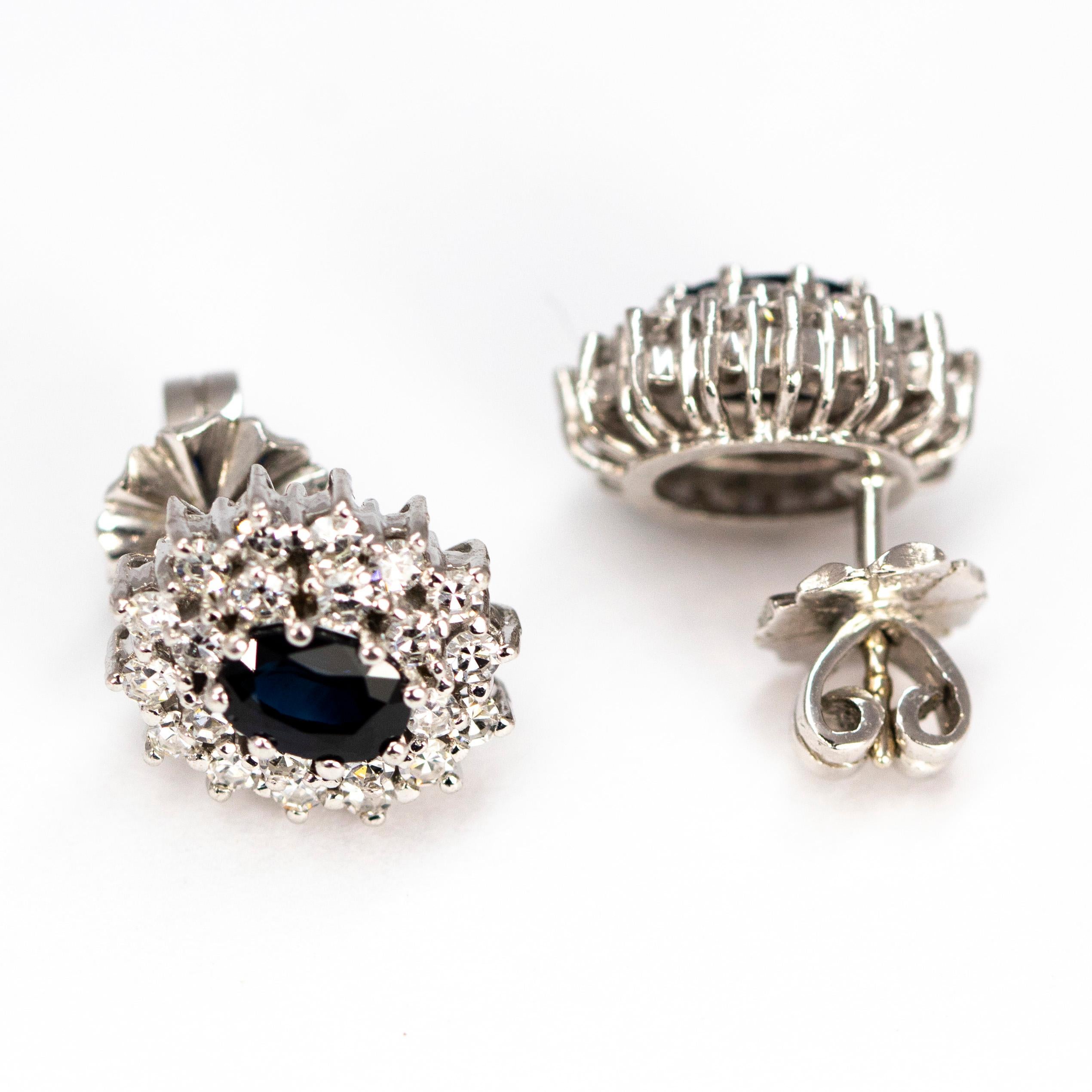 Vintage Sapphire and Diamond White Gold Stud Cluster Earrings In Excellent Condition For Sale In Chipping Campden, GB