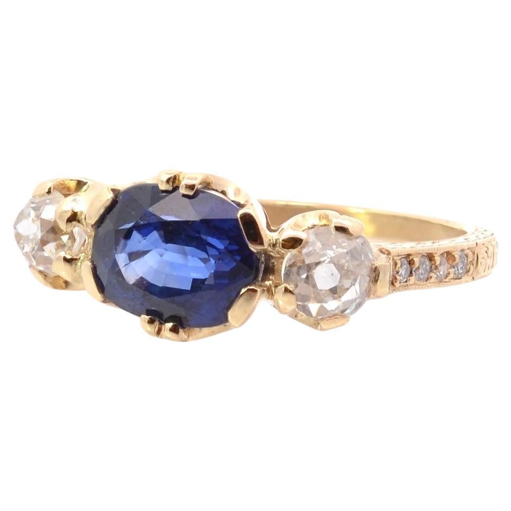 Vintage sapphire and diamonds ring in 18k yellow gold