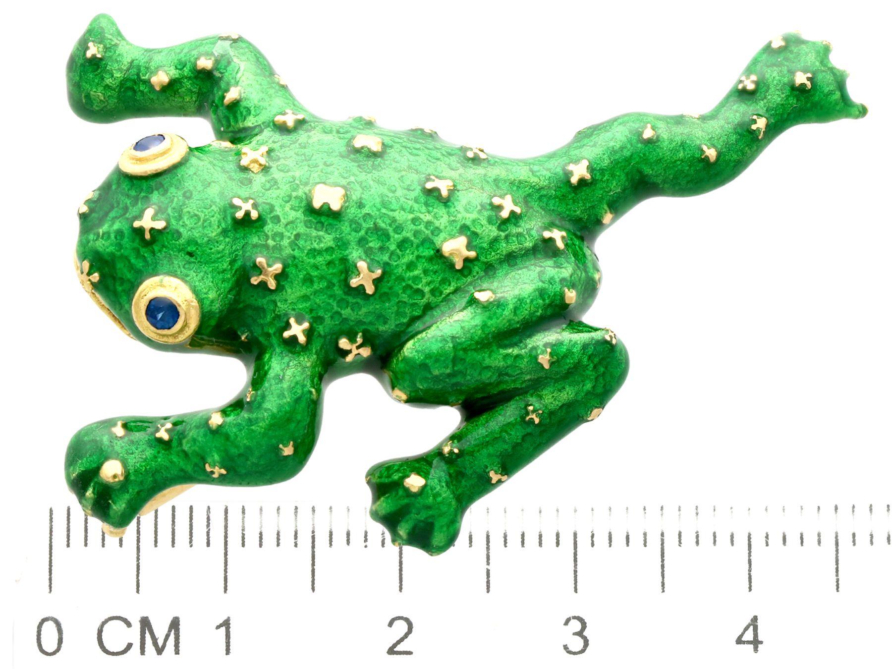 Vintage Sapphire and Enamel Yellow Gold Frog Brooch, Circa 1960 1