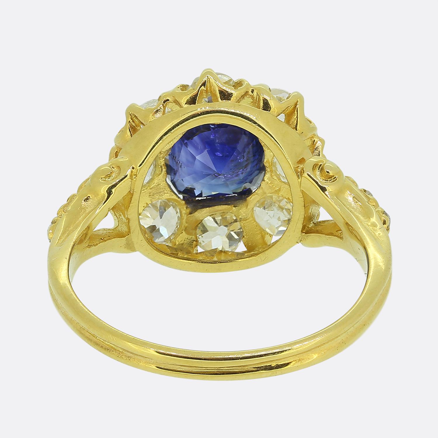 Vintage Sapphire and Old Cut Diamond Cluster Ring In Good Condition For Sale In London, GB
