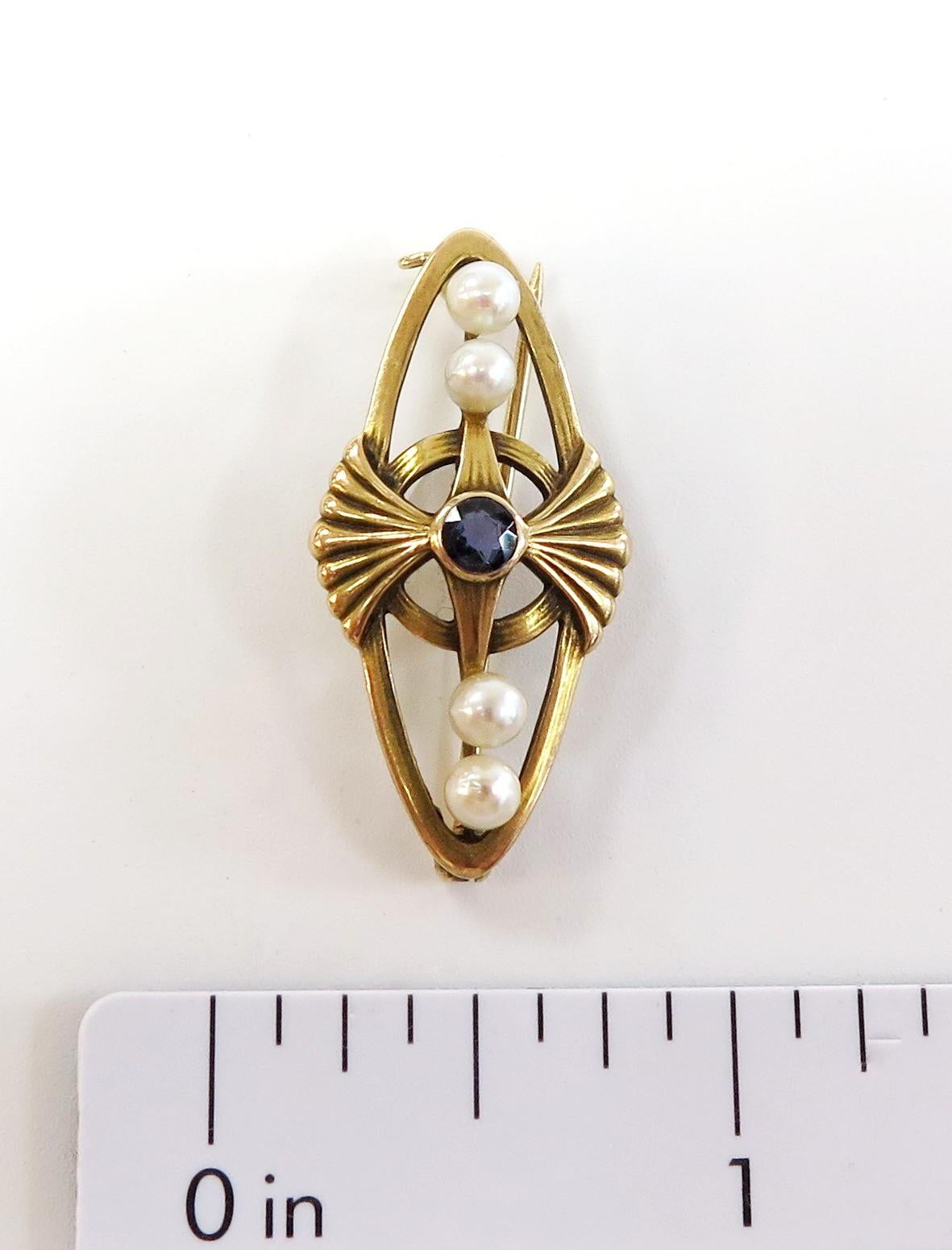 Art Nouveau Vintage Sapphire and Pearl Bar Pin / 14 Karat Yellow Gold For Sale