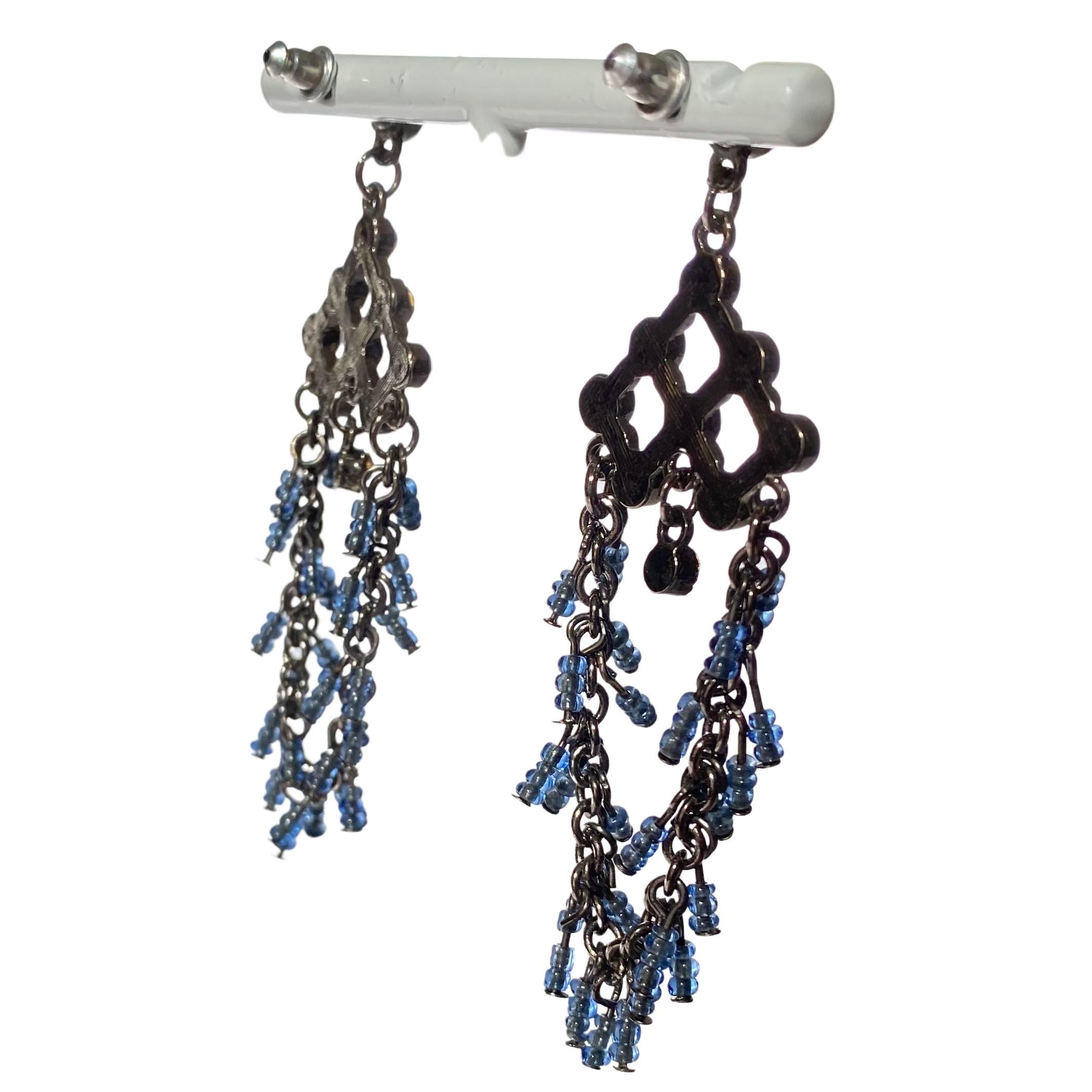 Vintage sapphire blue dangling waterfall earrings  In Excellent Condition In Boston, MA