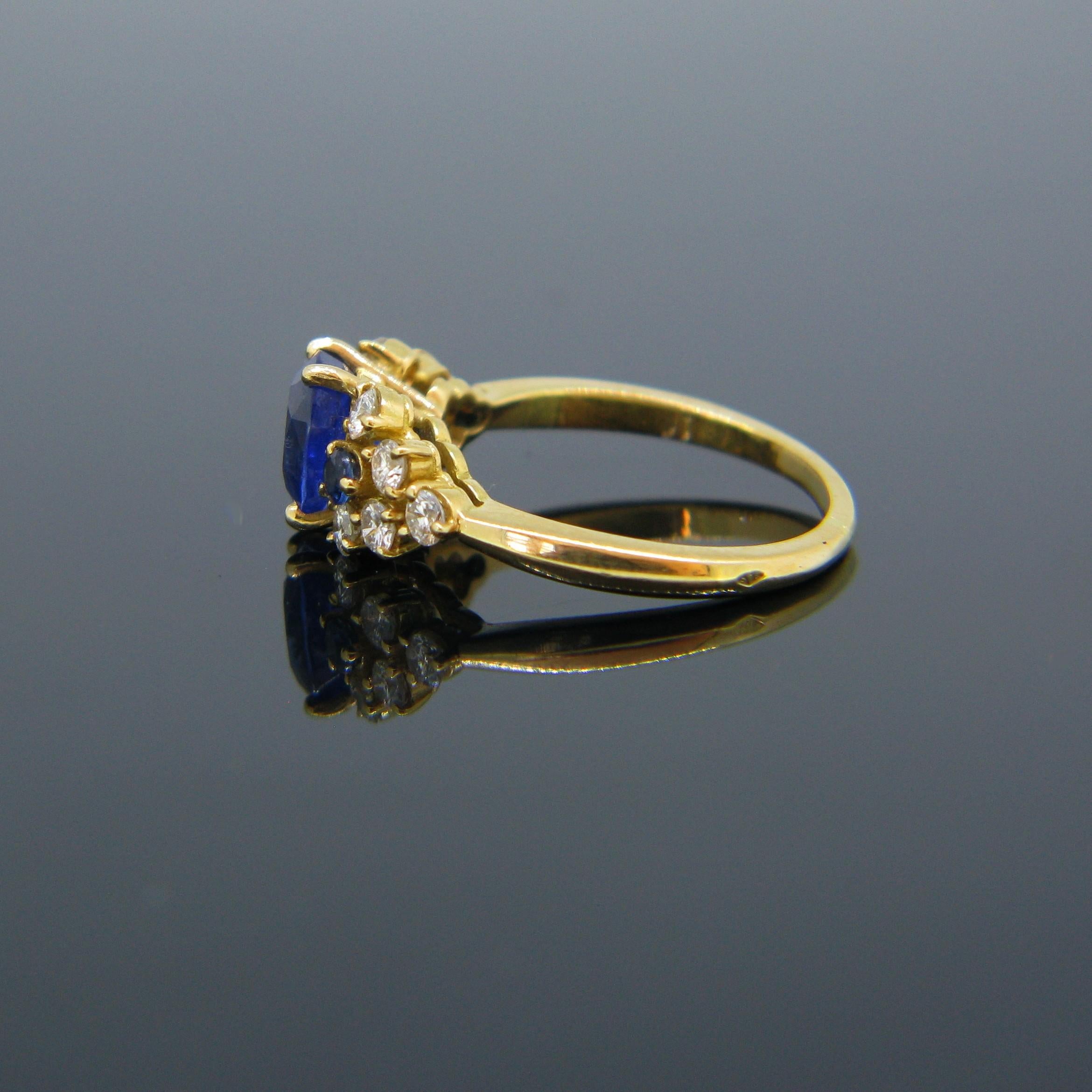 Vintage Sapphire Ceylon No Heat Diamonds Yellow Gold Ring 1