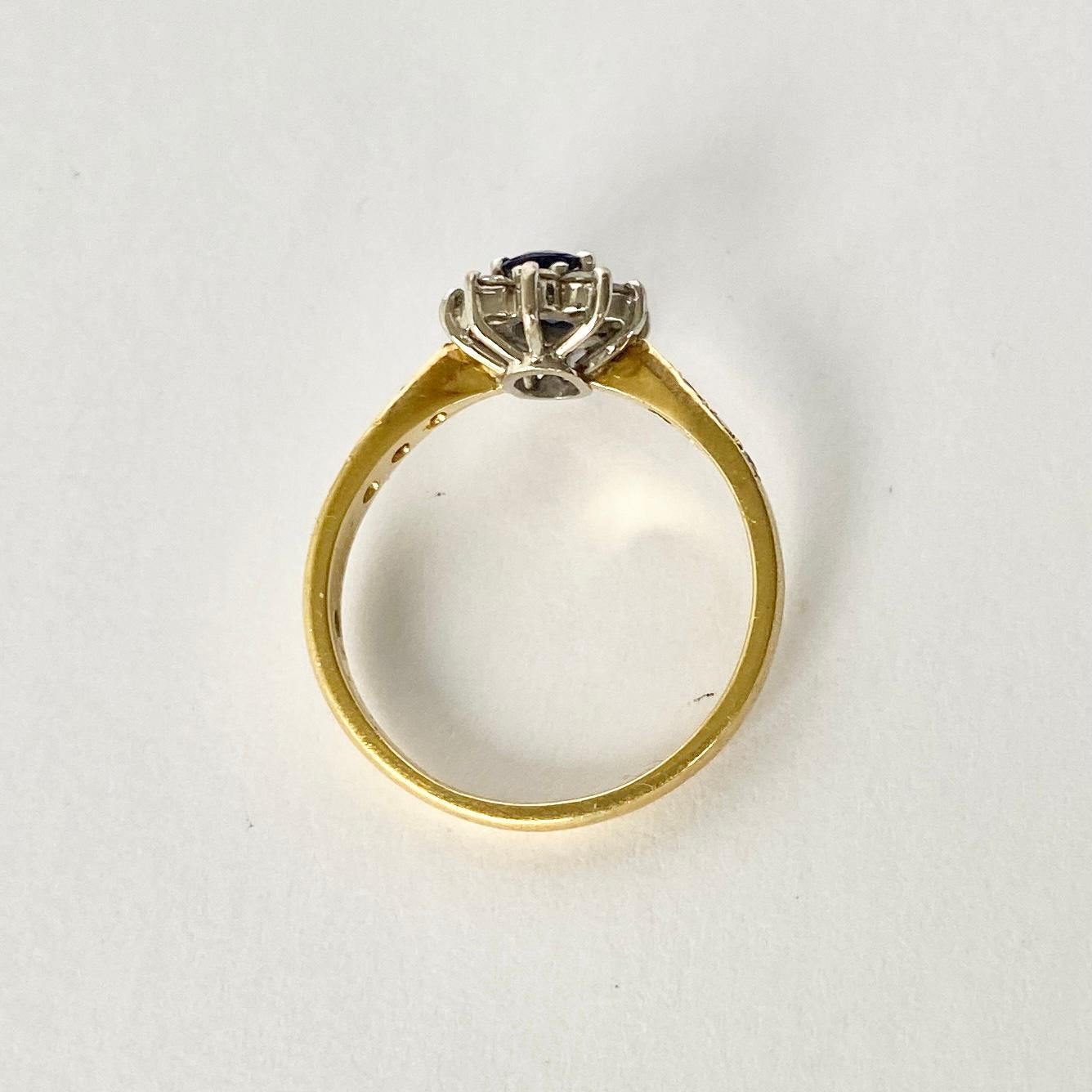 Round Cut Vintage Sapphire Diamond 18 Carat Yellow Gold Cluster Ring